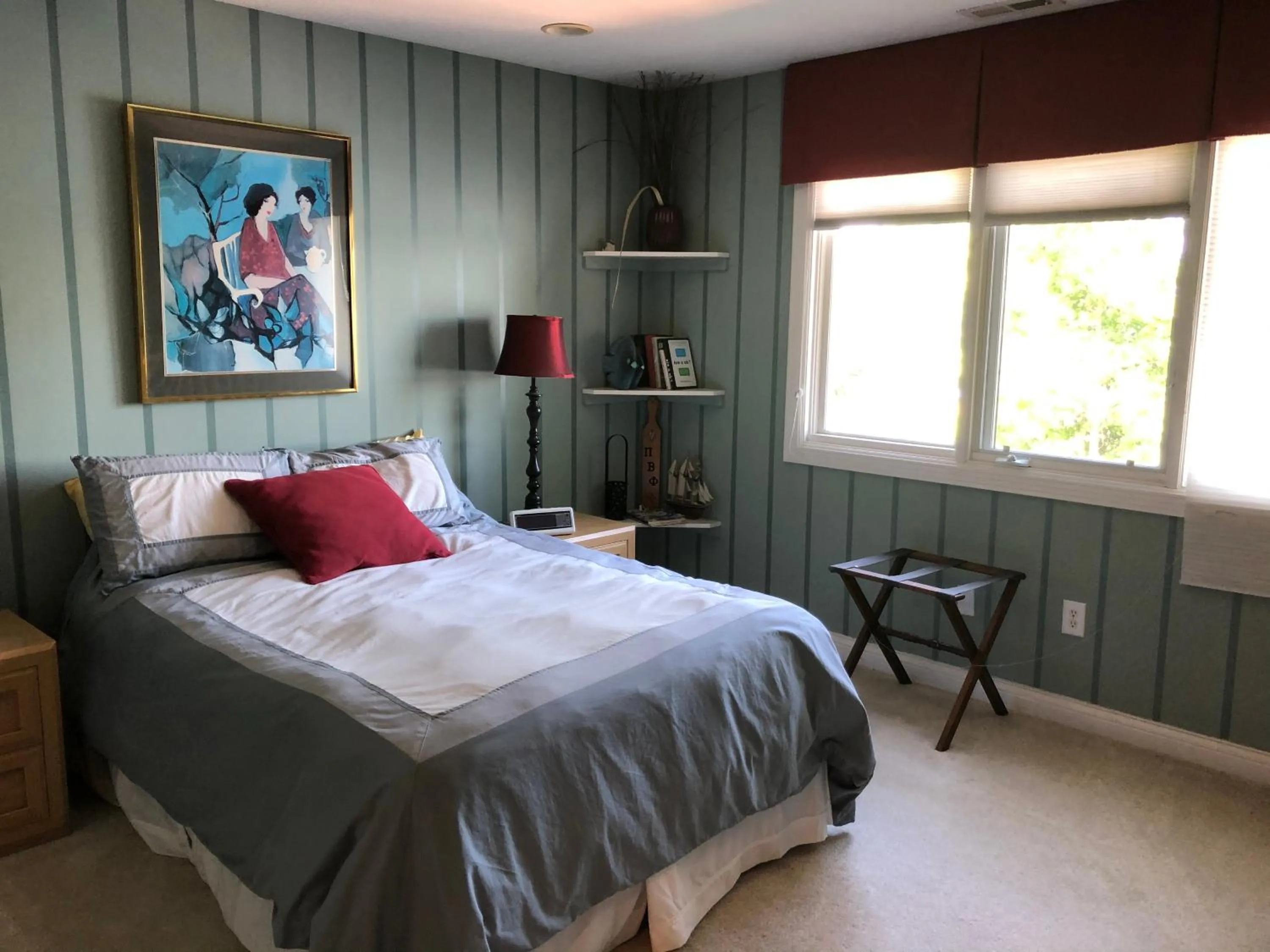 Bed in Luxury on the lake