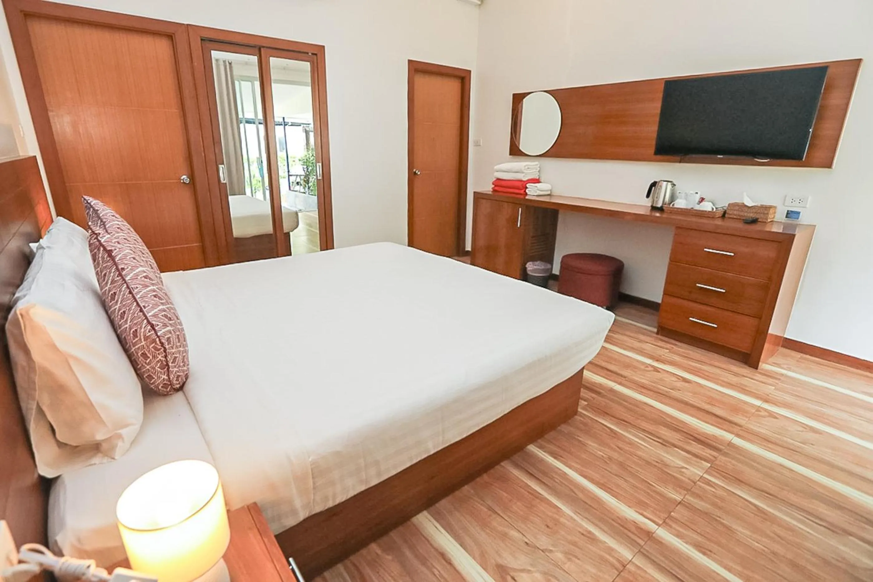 Bedroom, Bed in Kata Forte Resort