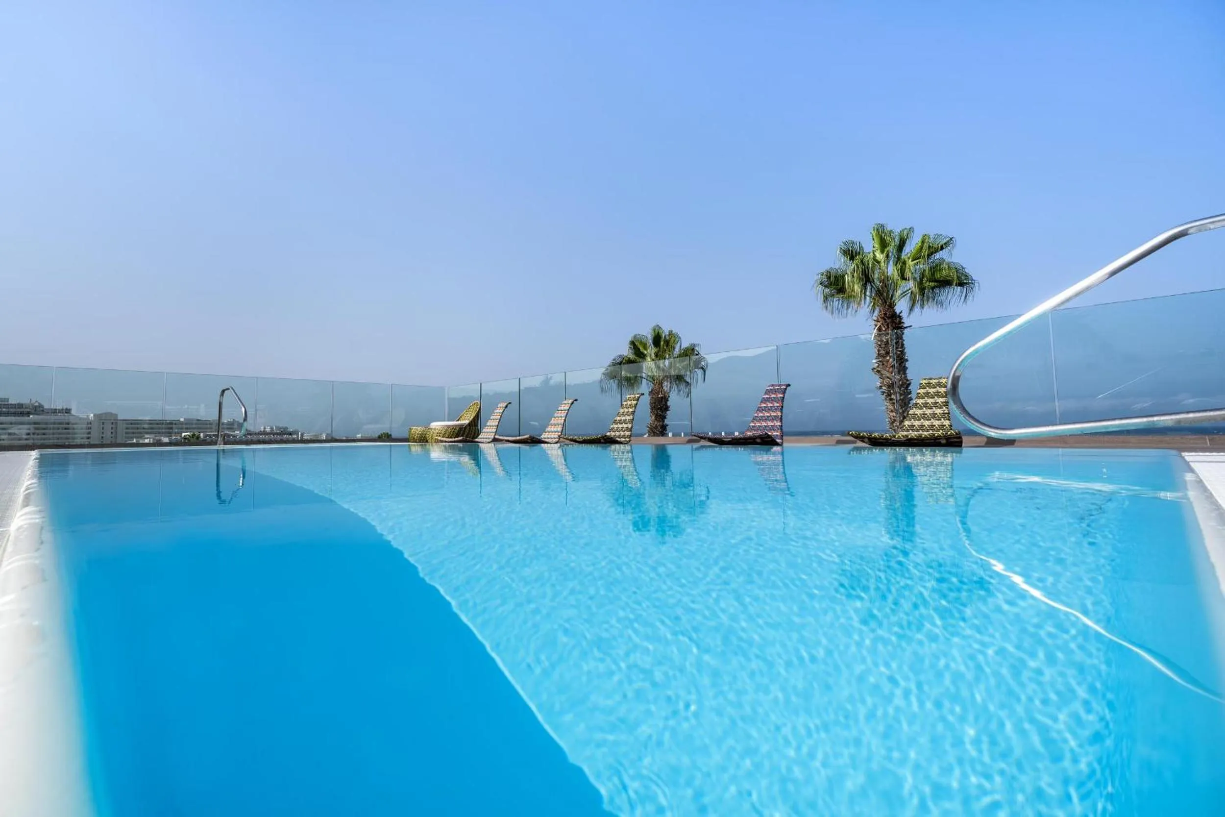 Swimming pool in Adrián Hoteles Colón Guanahaní Adultos Only