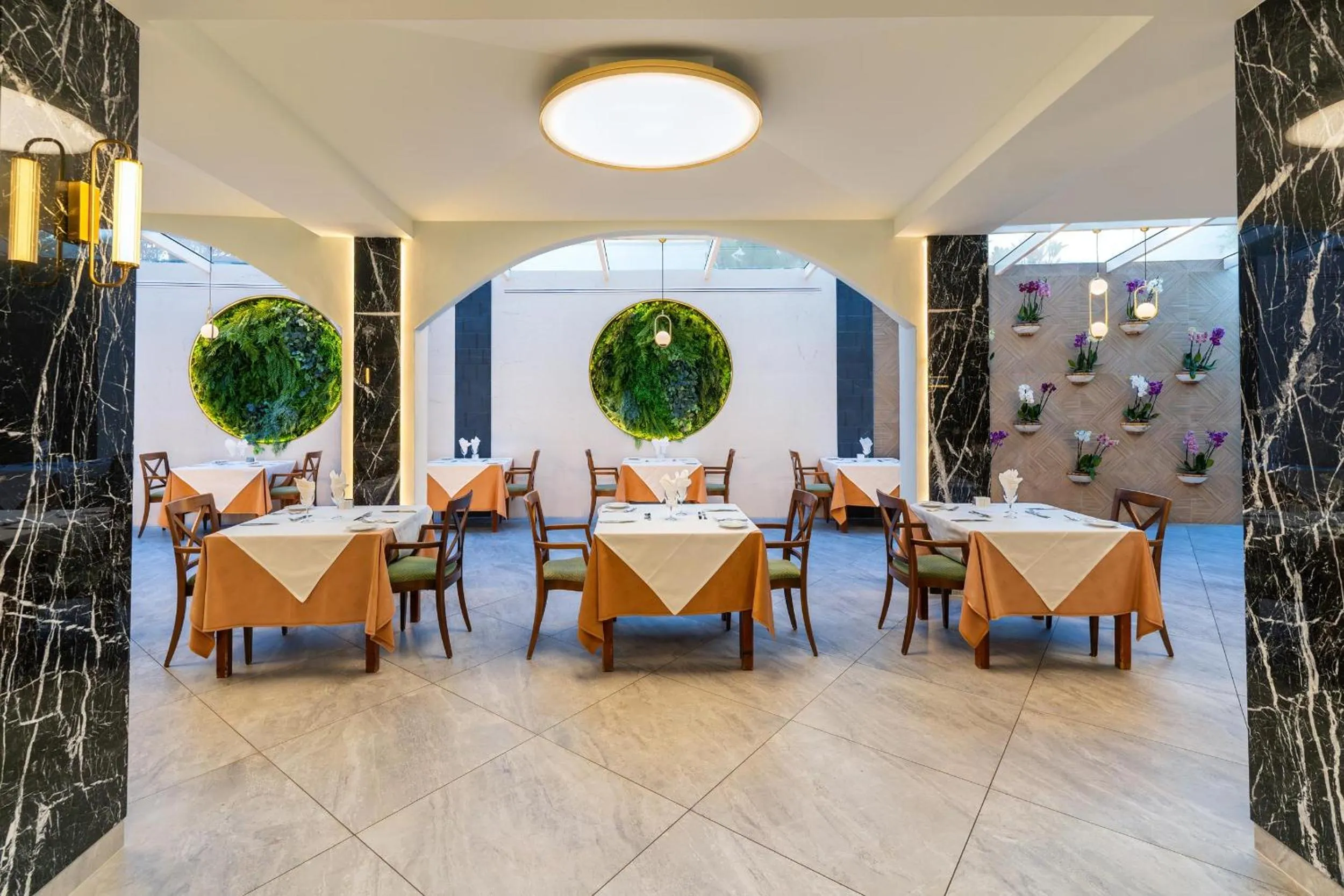 Restaurant/places to eat in Adrián Hoteles Colón Guanahaní Adultos Only