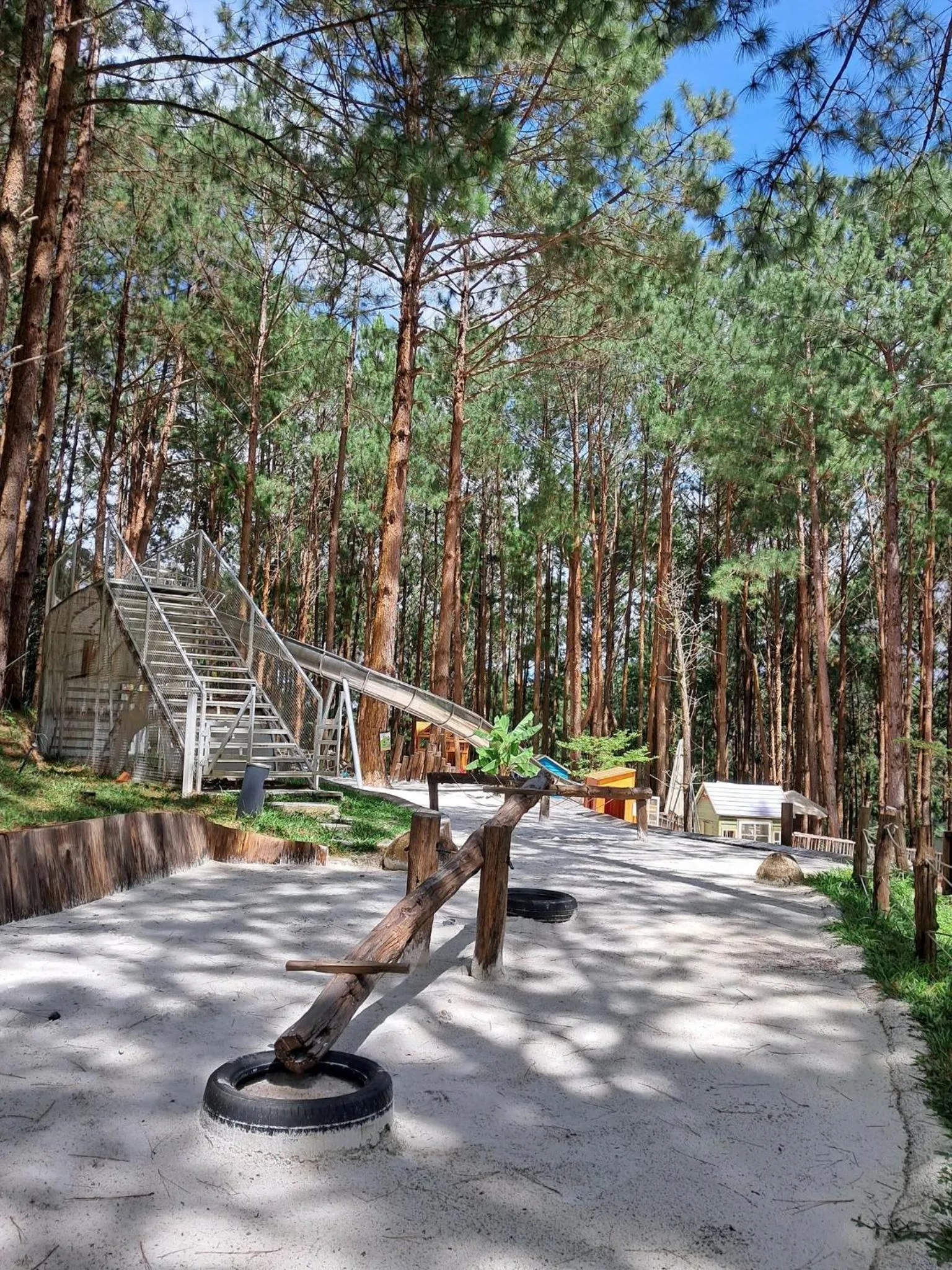 Children play ground in Mơ Stay - Forest Resort