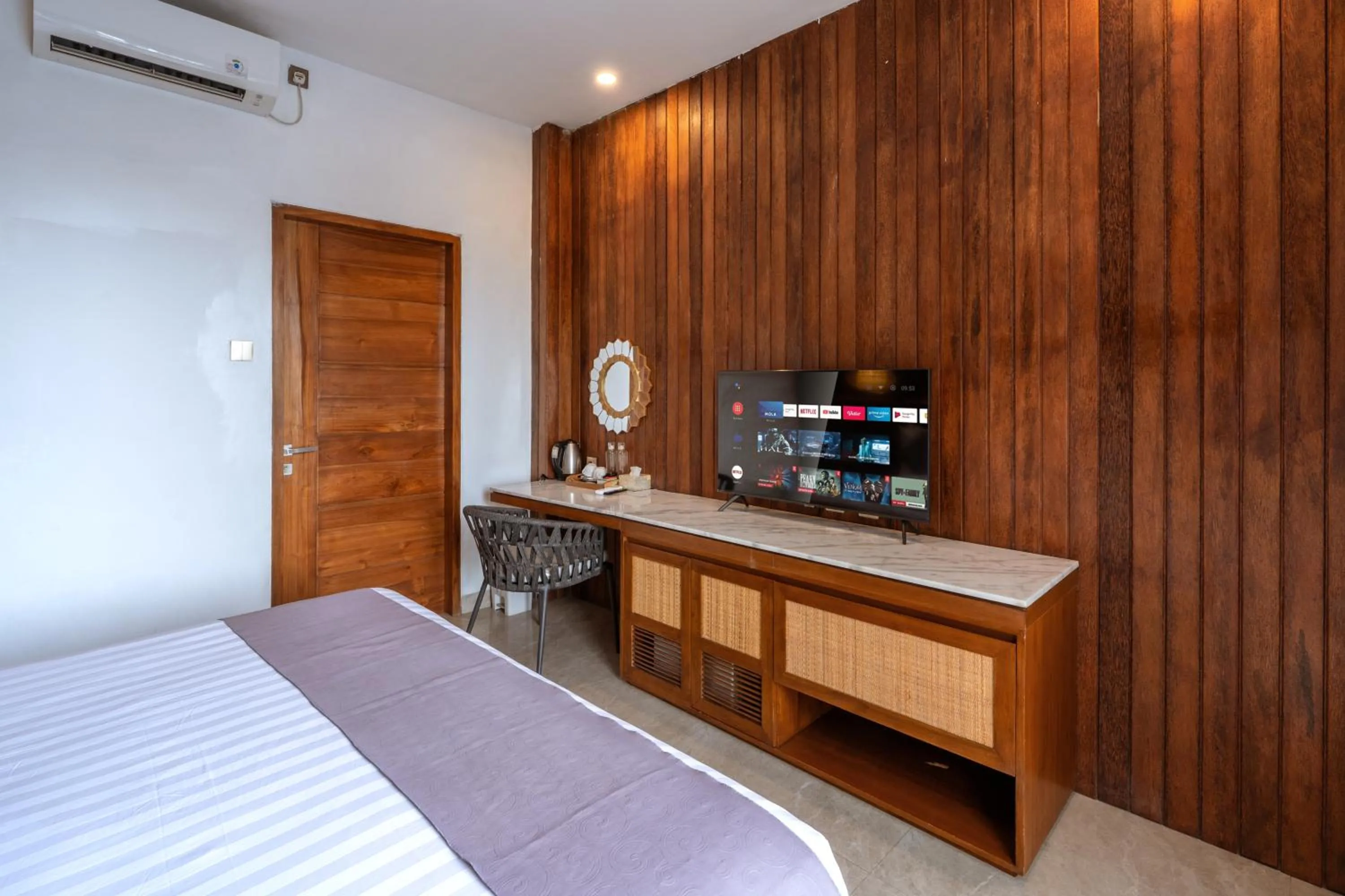 TV and multimedia, Bed in Khamara Beach Resort