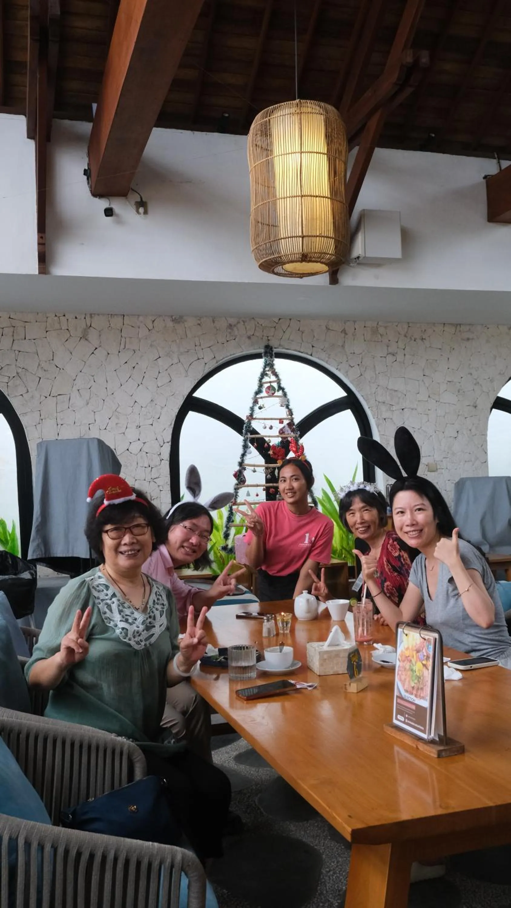 Restaurant/places to eat in Khamara Nusa Penida