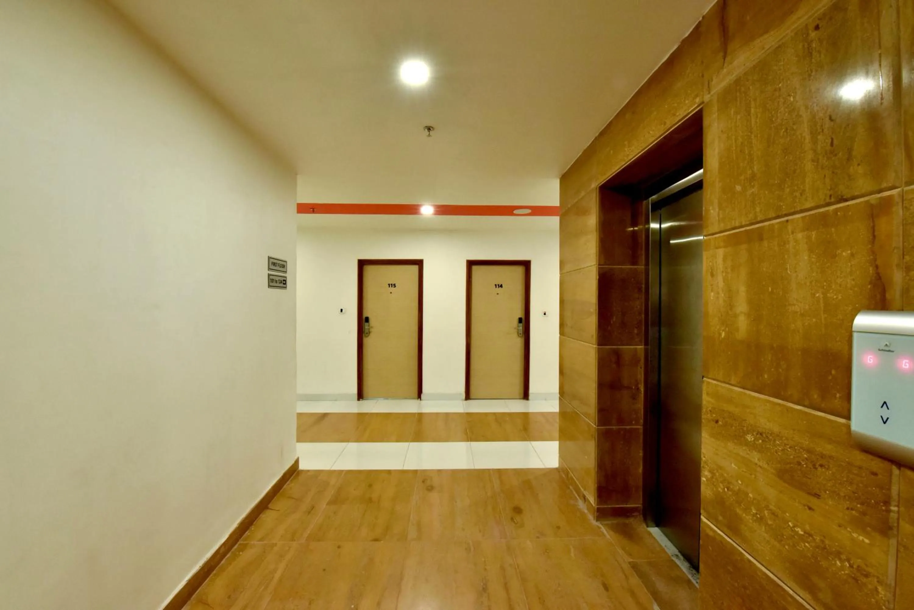 elevator in COSMOPOLITAN