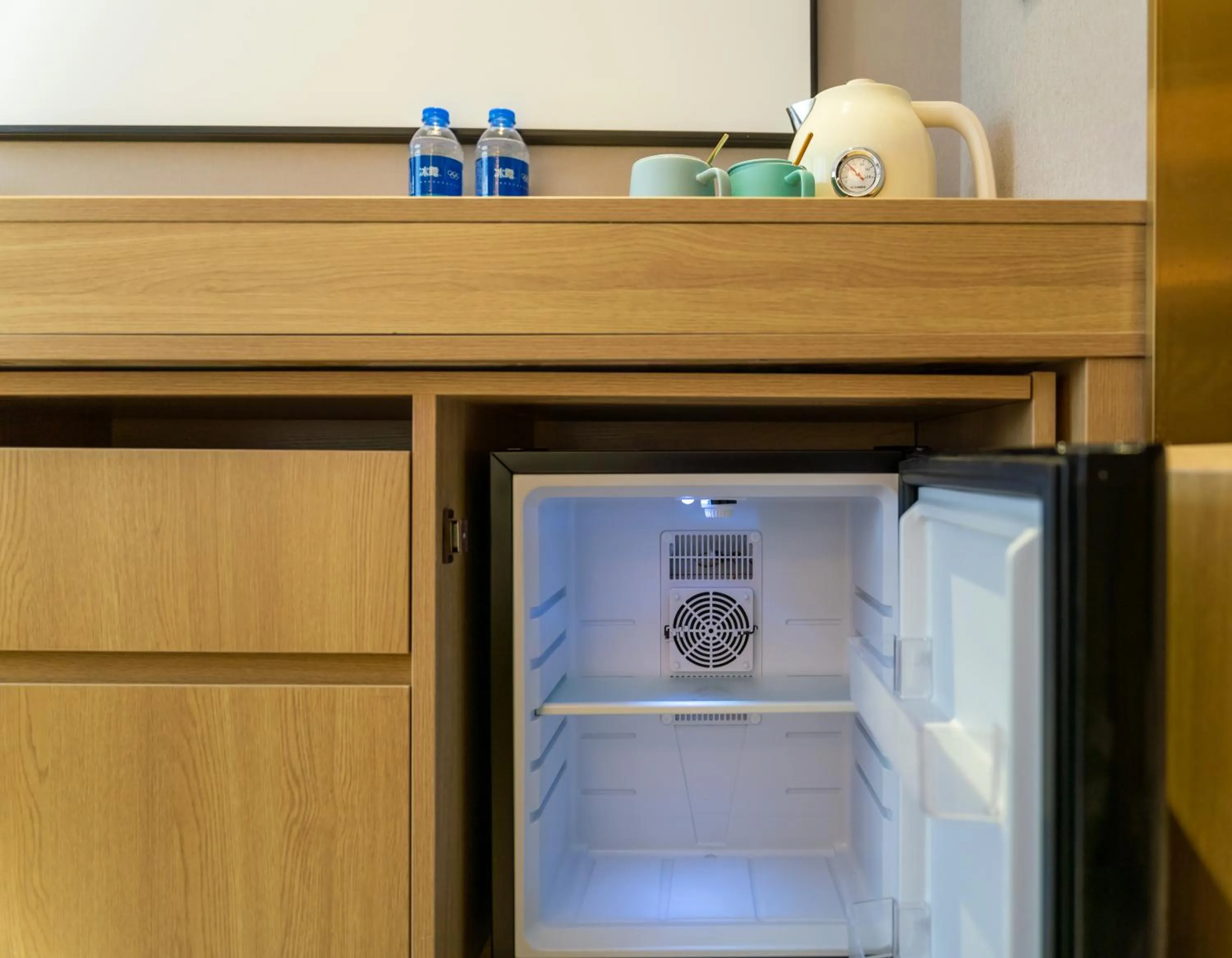 East Sacred Hotel--Beijing Tiananmen Square ,the Forbidden City,Wangfujing Street,Located in the city center