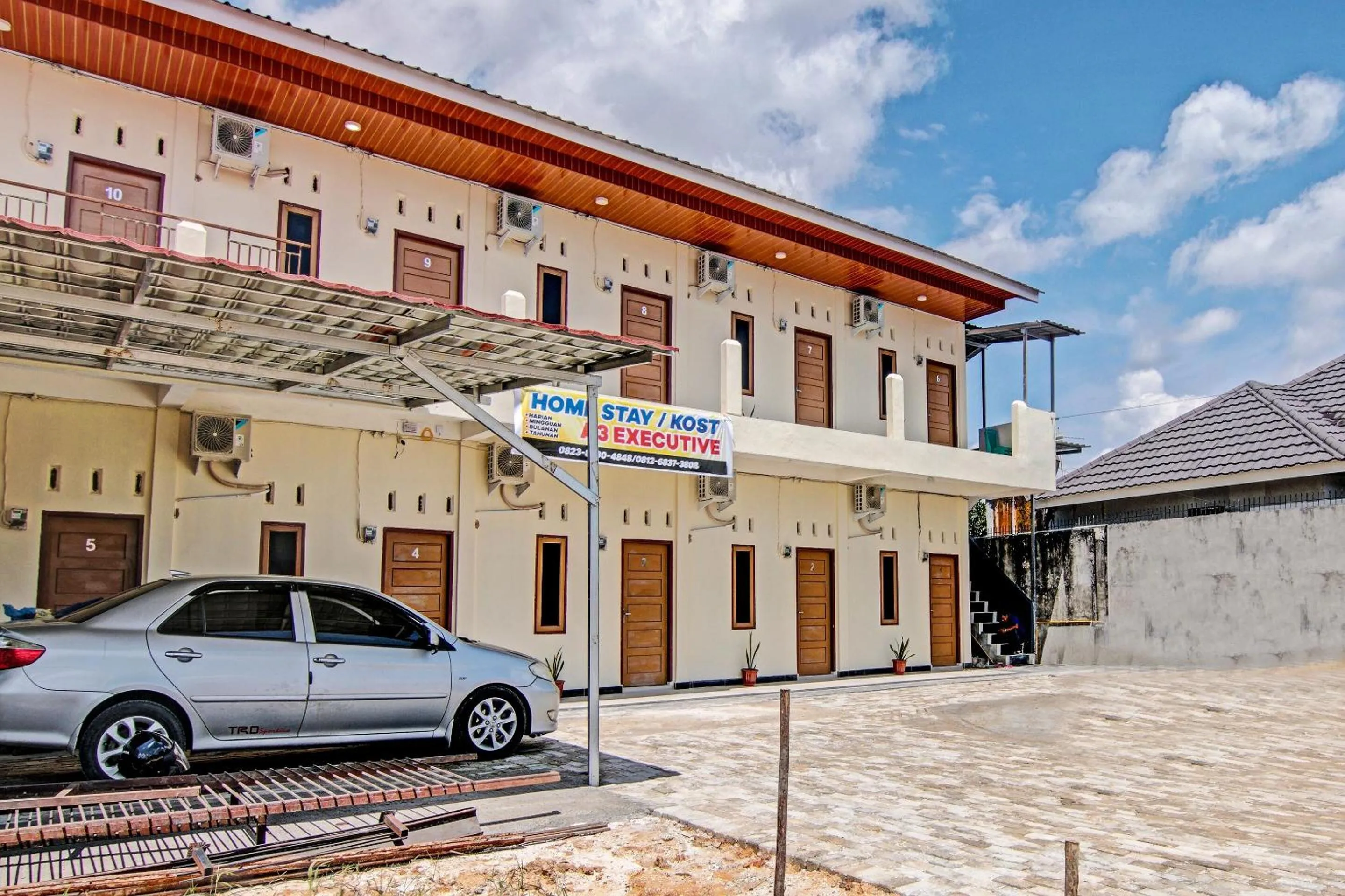 Facade/entrance in OYO 92135 A3 Homestay Syariah Executive