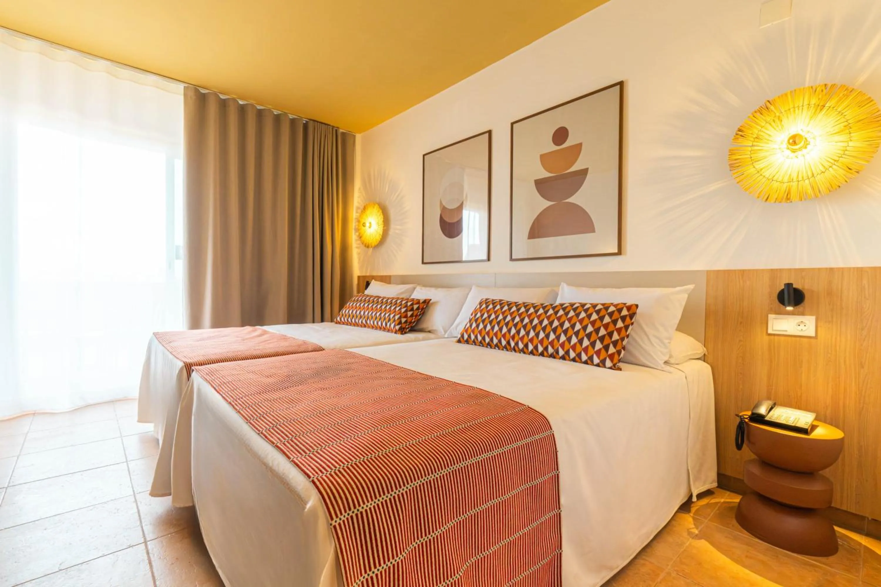 Photo of the whole room, Bed in Ohtels La Hacienda