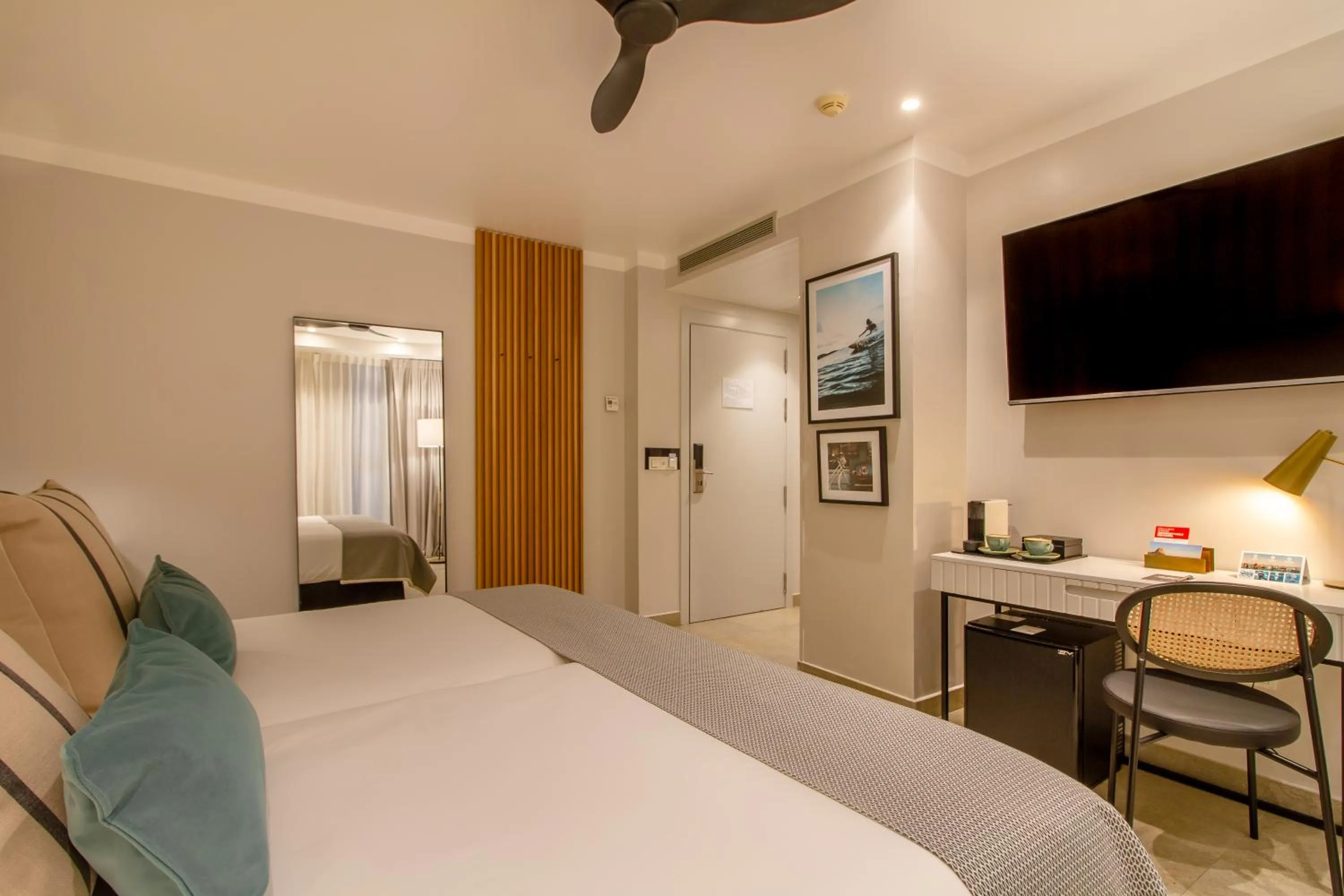 Bed in SOLYMAR Gran Hotel