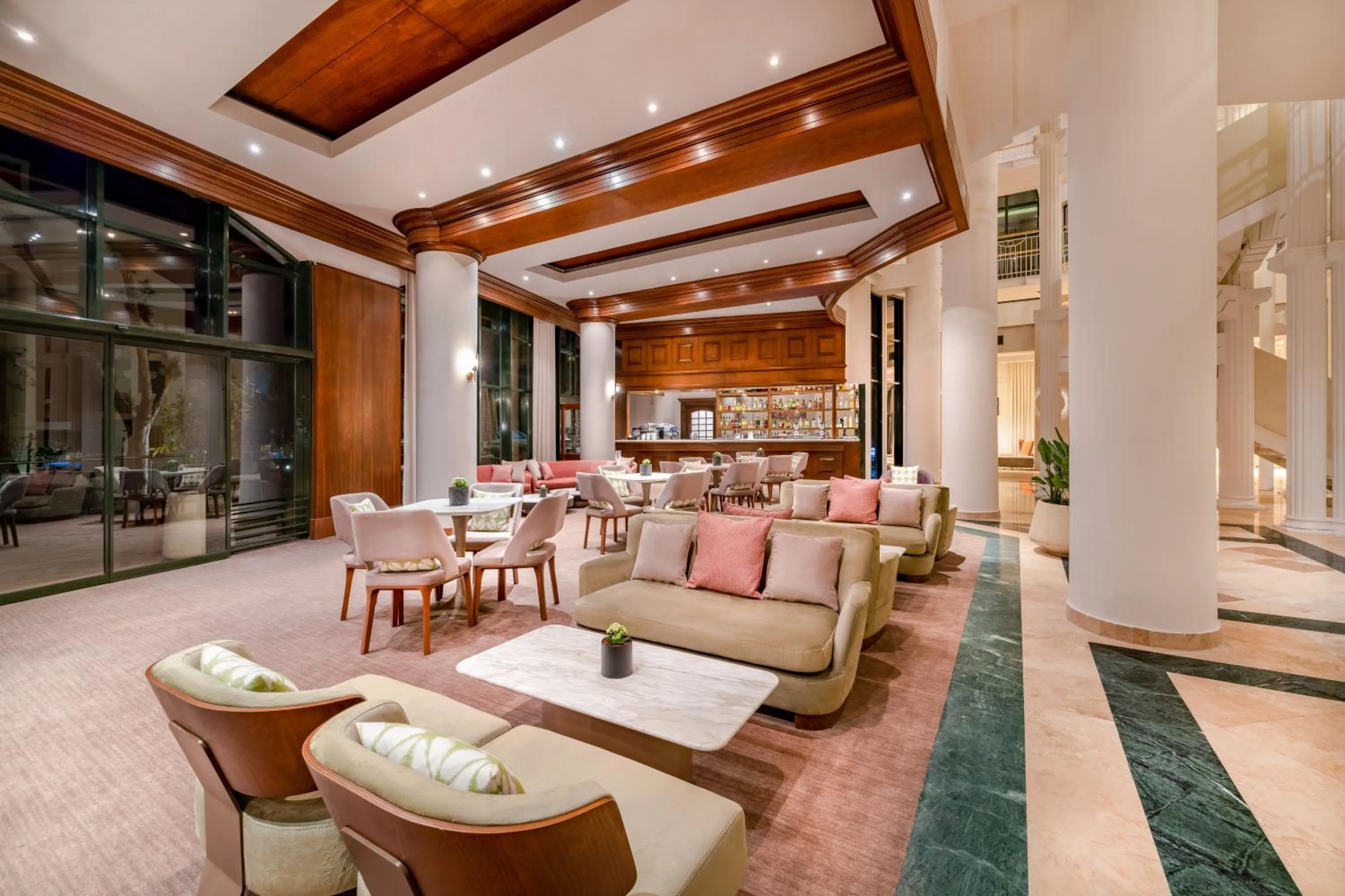 Lounge or bar in Rixos Park Belek - The Land Of Legends Access