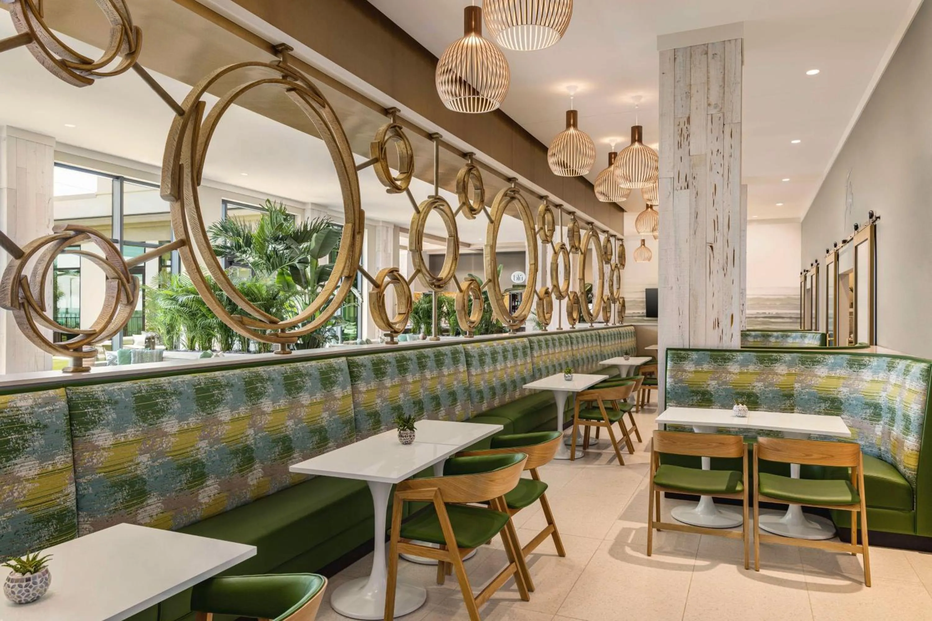 Restaurant/places to eat in Embassy Suites By Hilton Panama City Beach Resort