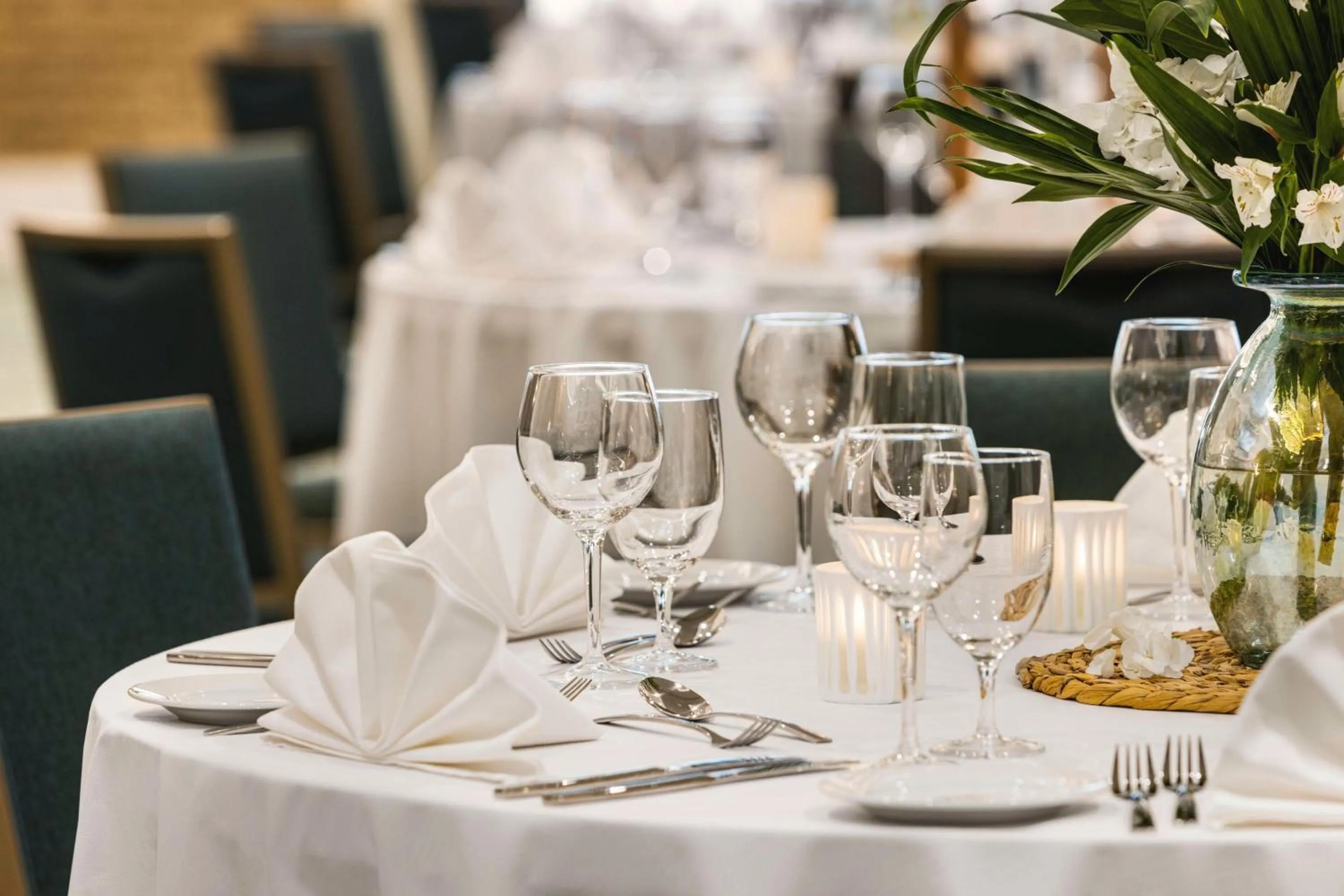 Meeting/conference room in Embassy Suites By Hilton Panama City Beach Resort