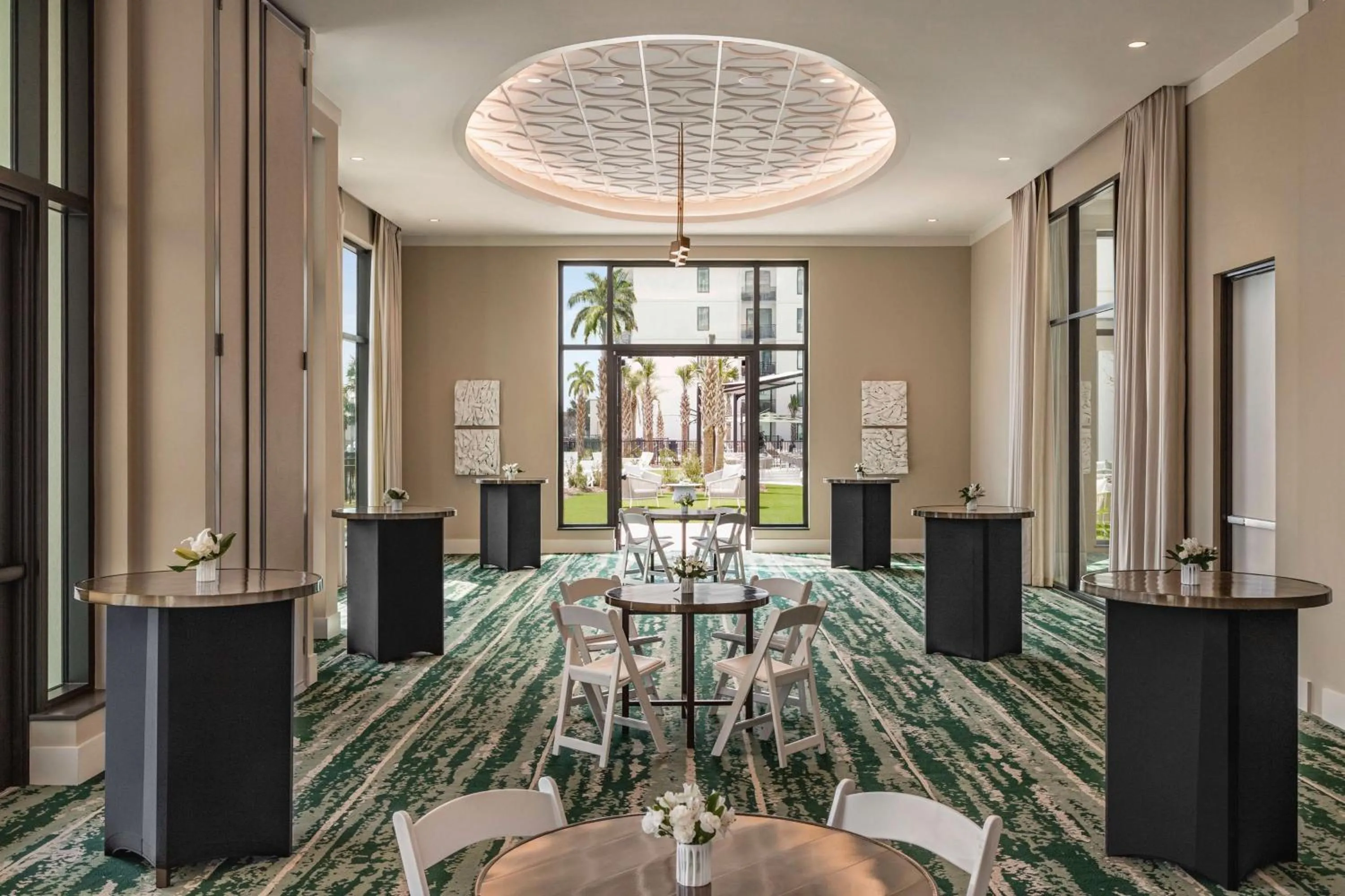 Meeting/conference room in Embassy Suites By Hilton Panama City Beach Resort