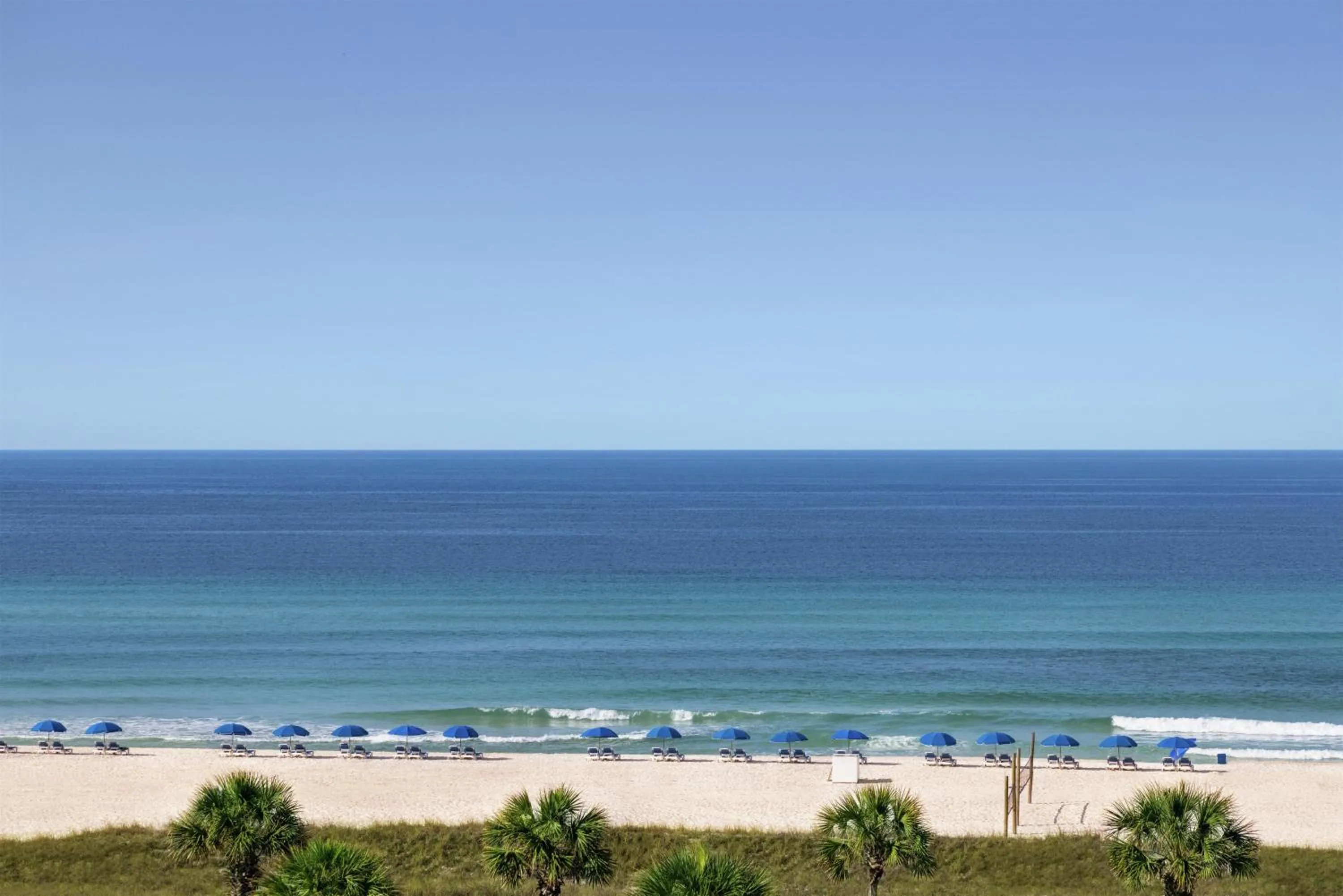 Property building in Embassy Suites By Hilton Panama City Beach Resort