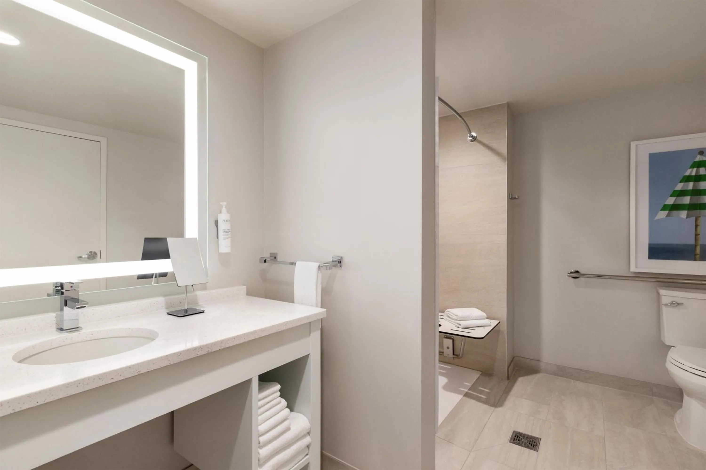 Bathroom in Embassy Suites By Hilton Panama City Beach Resort