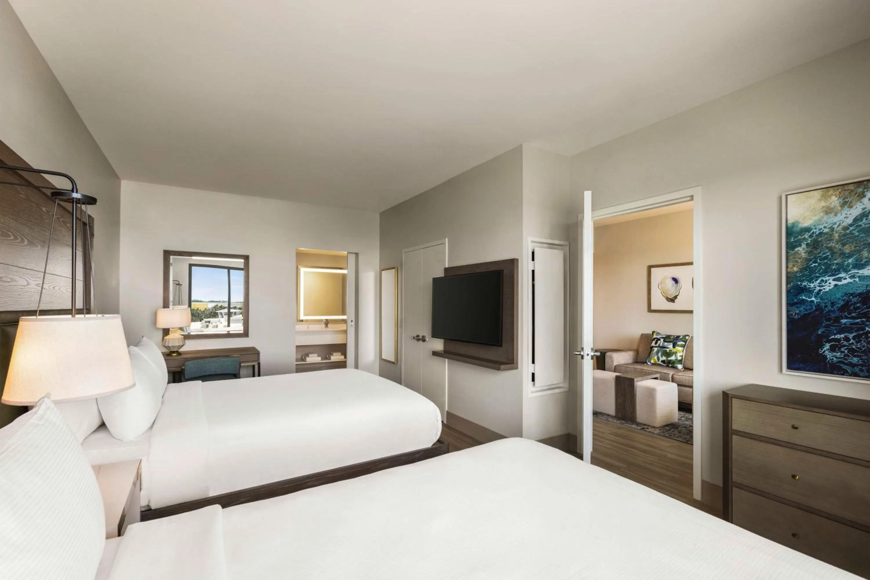 Bathroom, Bed in Embassy Suites By Hilton Panama City Beach Resort