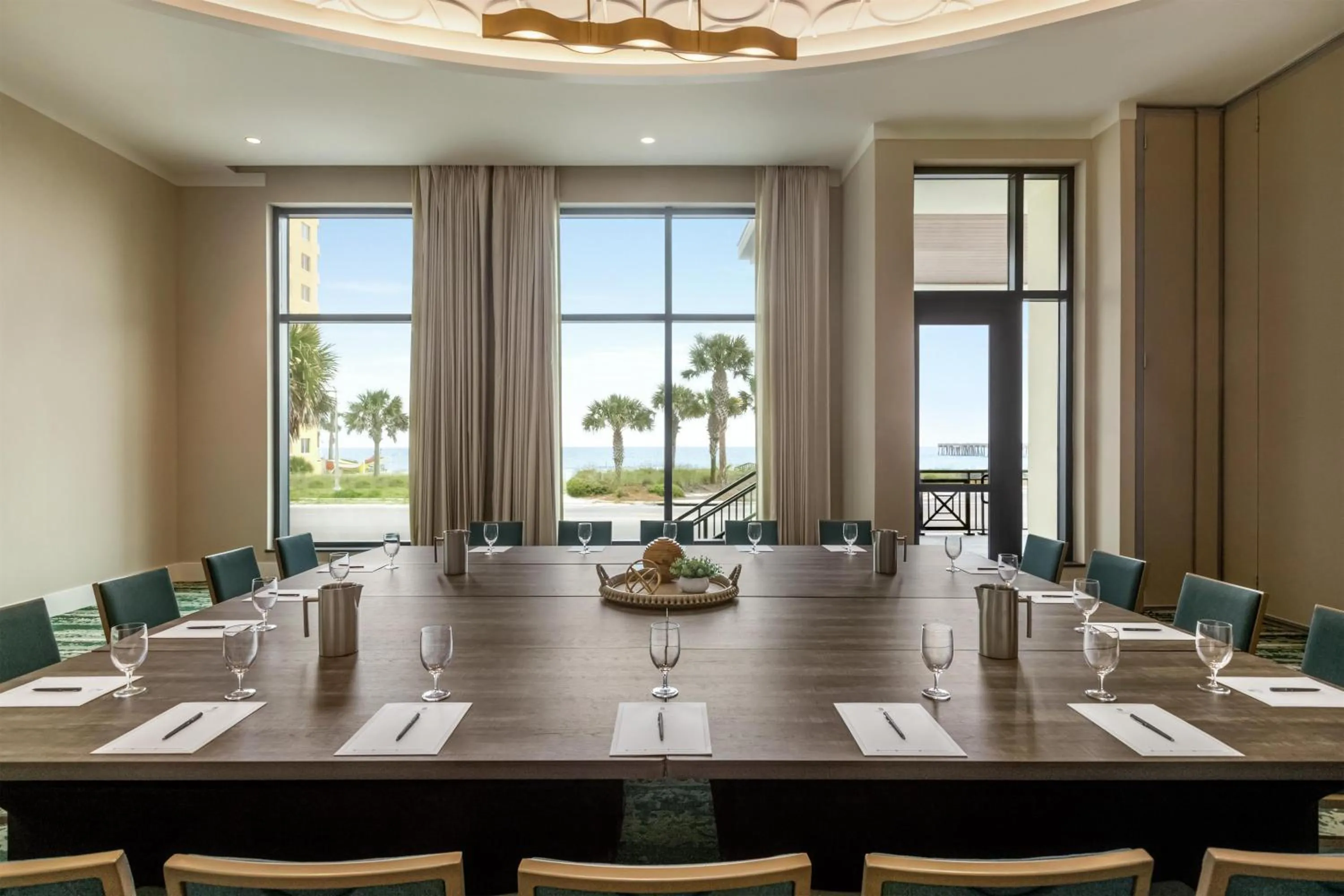 Meeting/conference room in Embassy Suites By Hilton Panama City Beach Resort