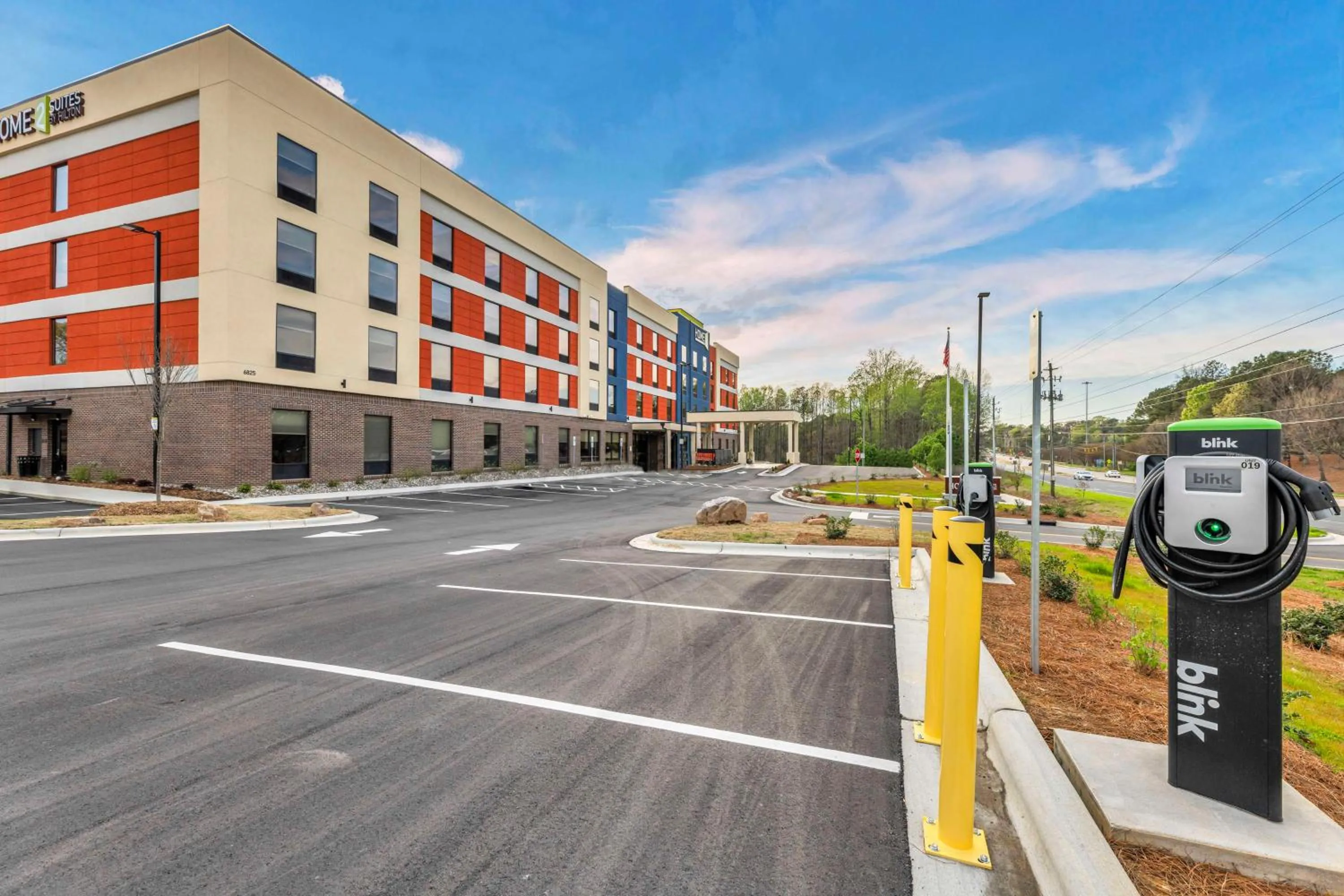 Property building in Home2 Suites by Hilton Raleigh West Lenovo Center