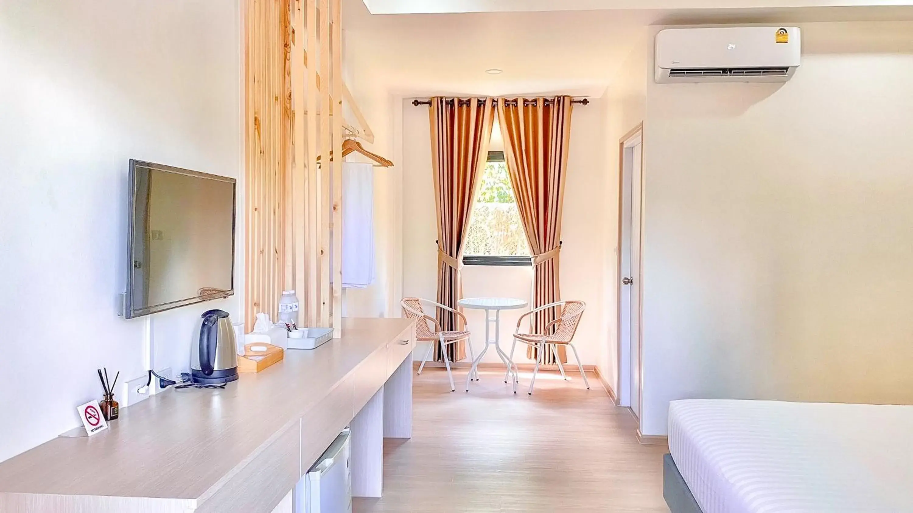 Deluxe Double Room in น่าน ม่วนใจ Nan Muanjai Hotel Deluxe Double Room in น่าน ม่วนใจ Nan Muanjai Hotel