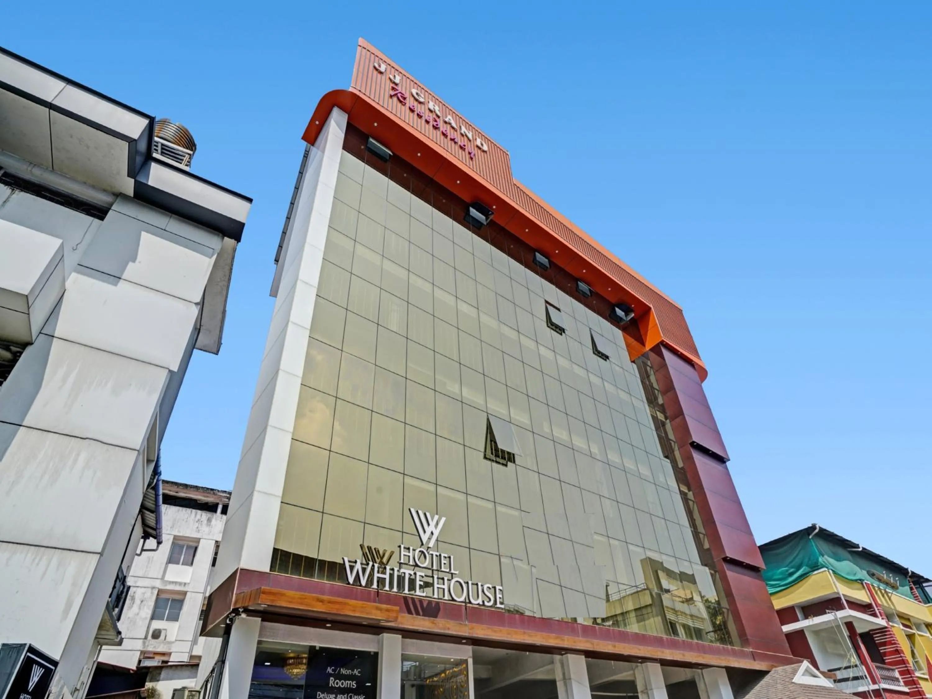 Property building in Hotel Signature Cochin