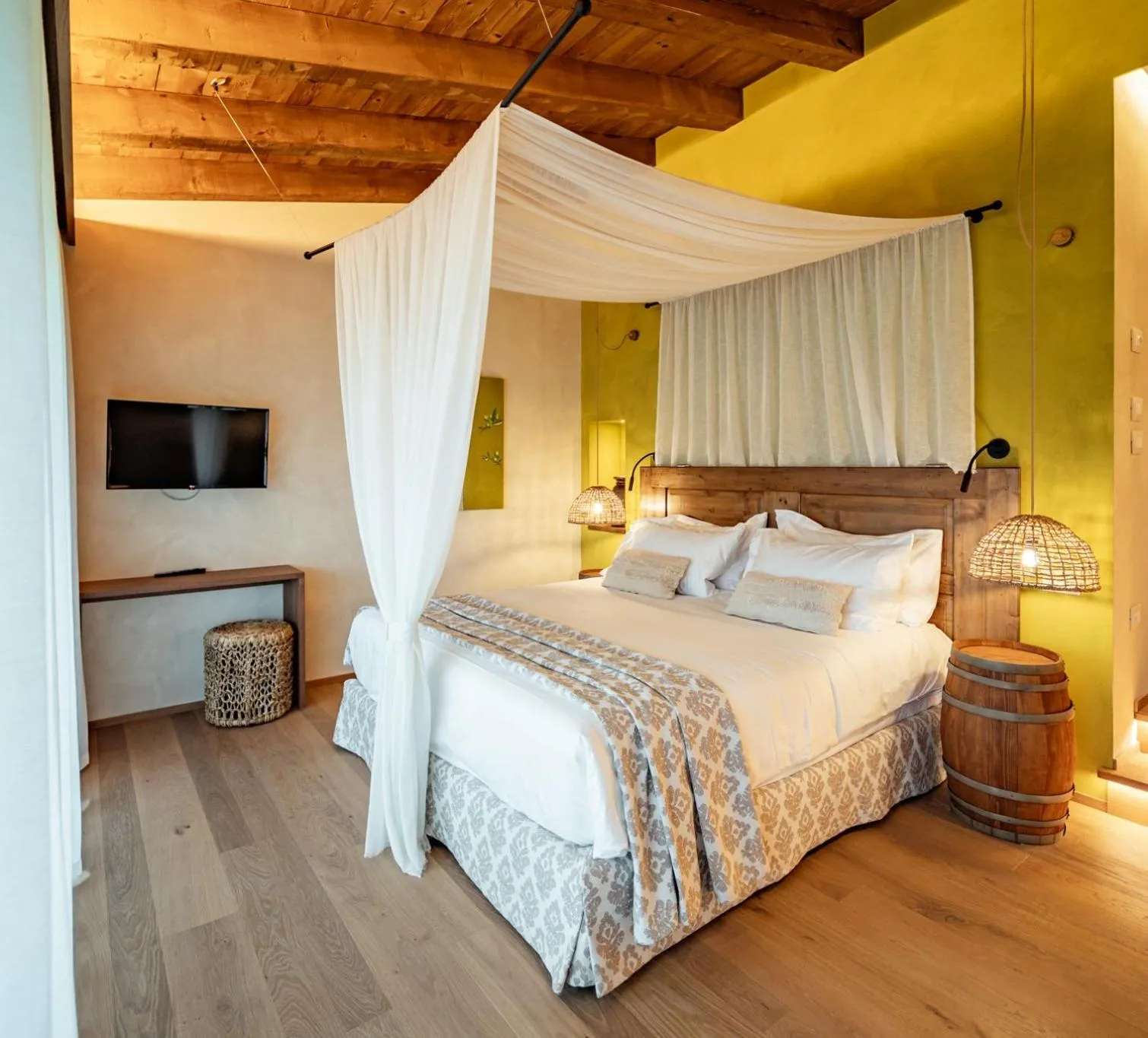 King Room with Balcony in Conti Thun Wine Resort