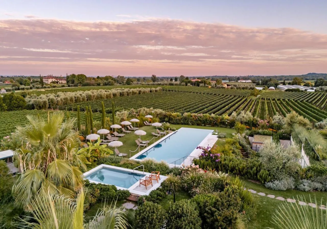 Garden in Conti Thun Wine Resort