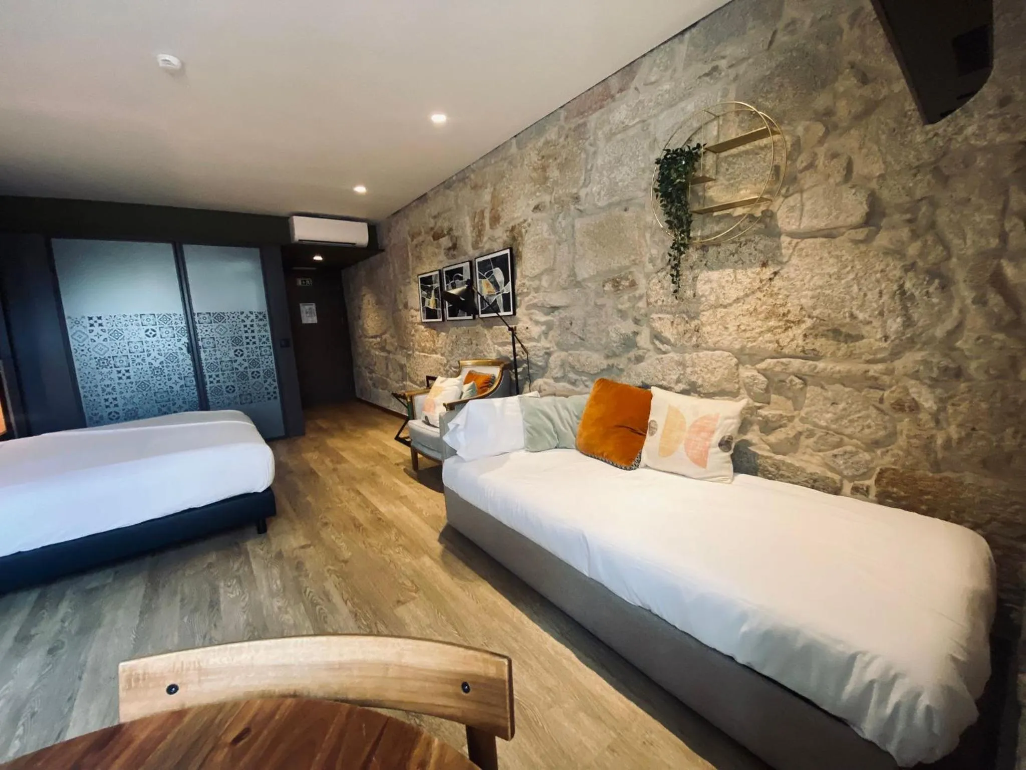Photo of the whole room, Bed in Oca Ribeira do Porto AT