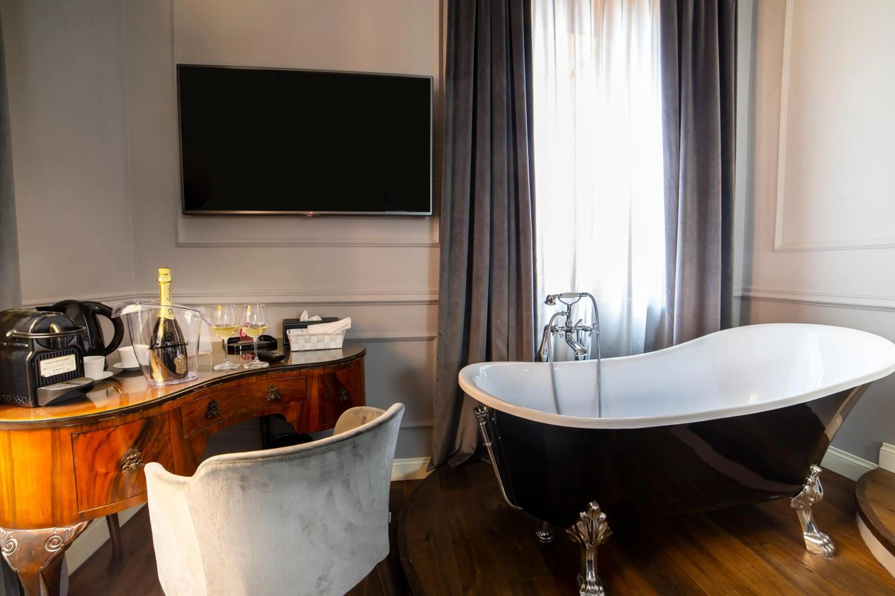 Bedroom in Relais San Lorenzo In Lucina