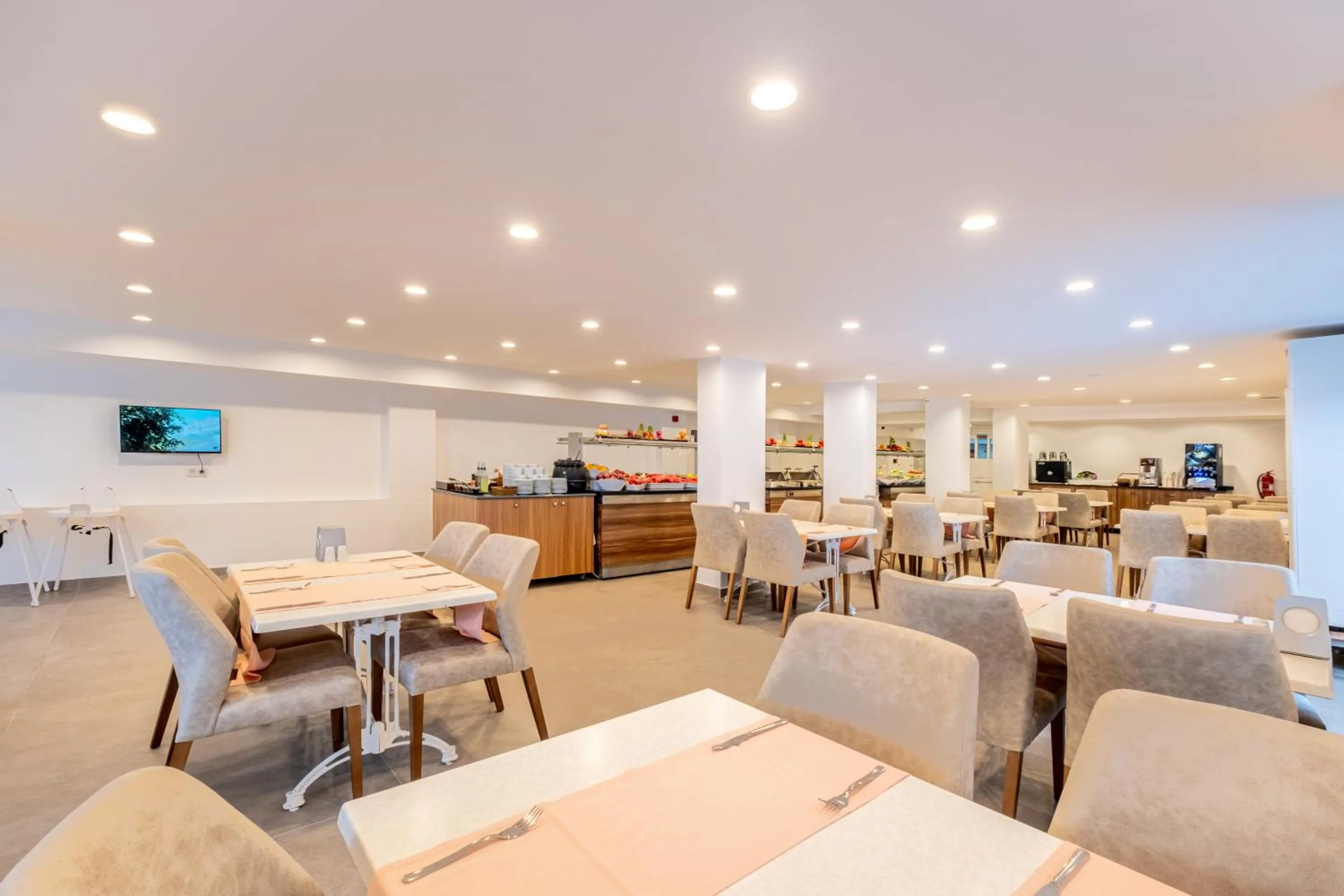 Viking Beach Hotel & Spa