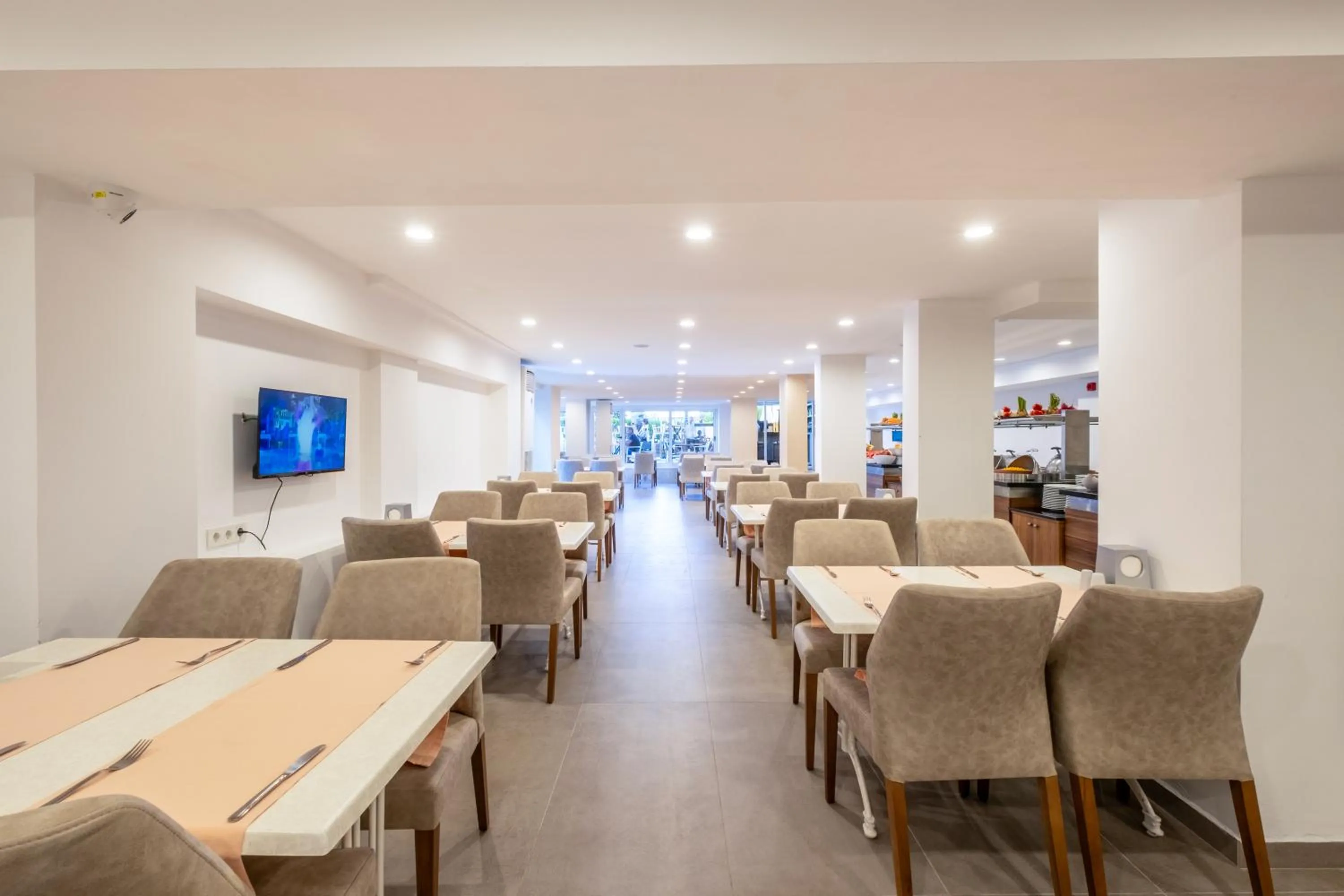 Viking Beach Hotel & Spa