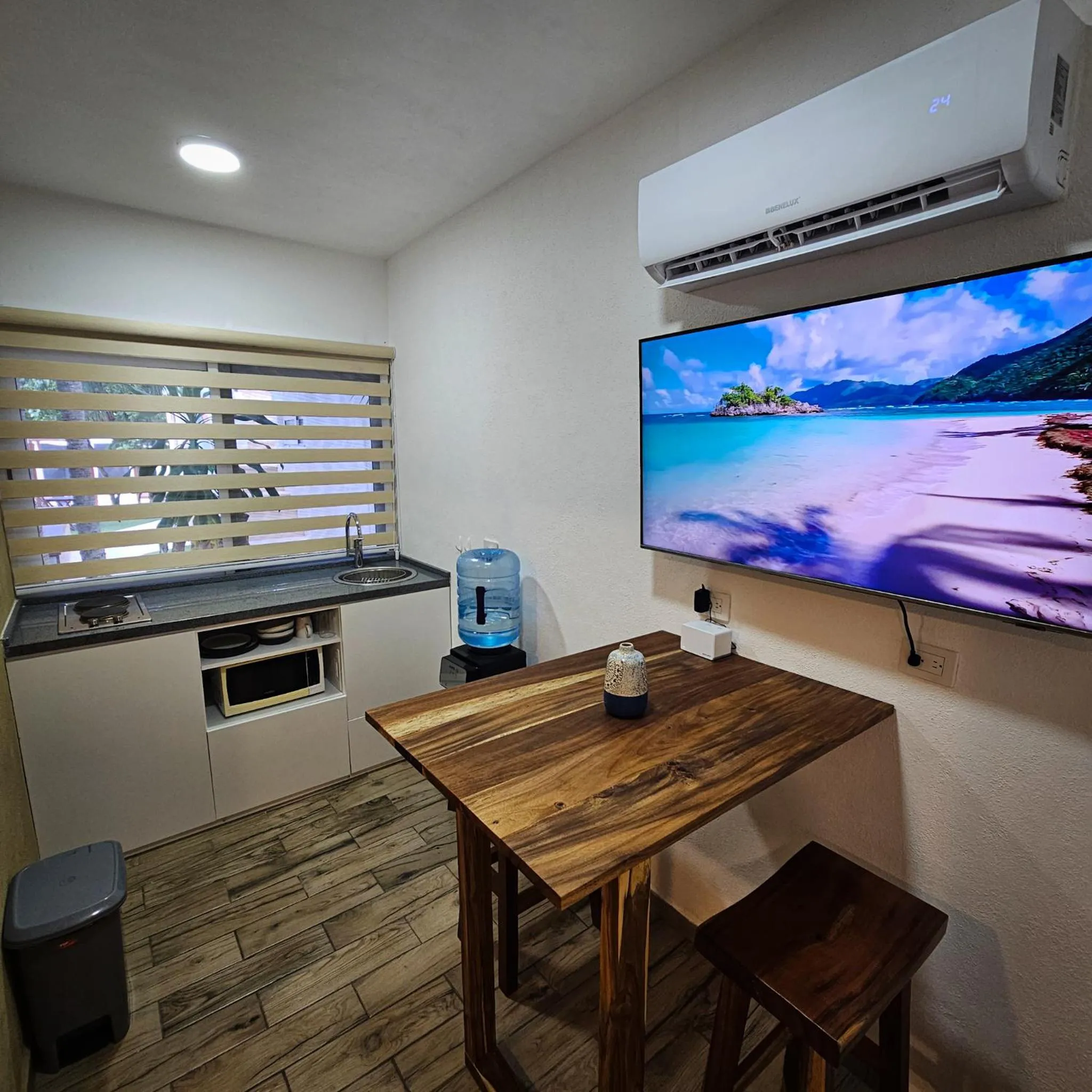 Kitchen or kitchenette in SAYU - Suites