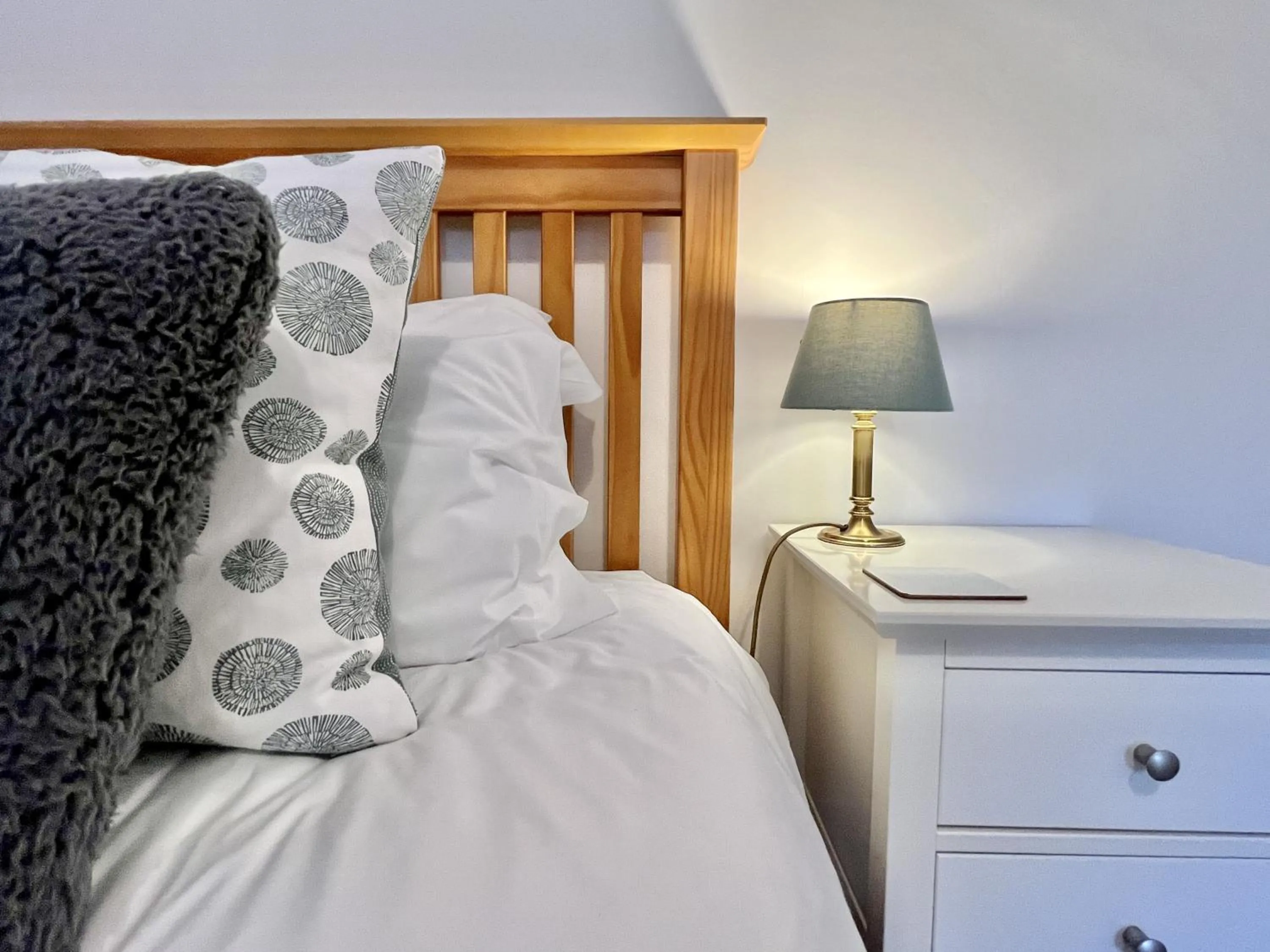 Property building, Bed in Wickland Cottage by inspirestays-com