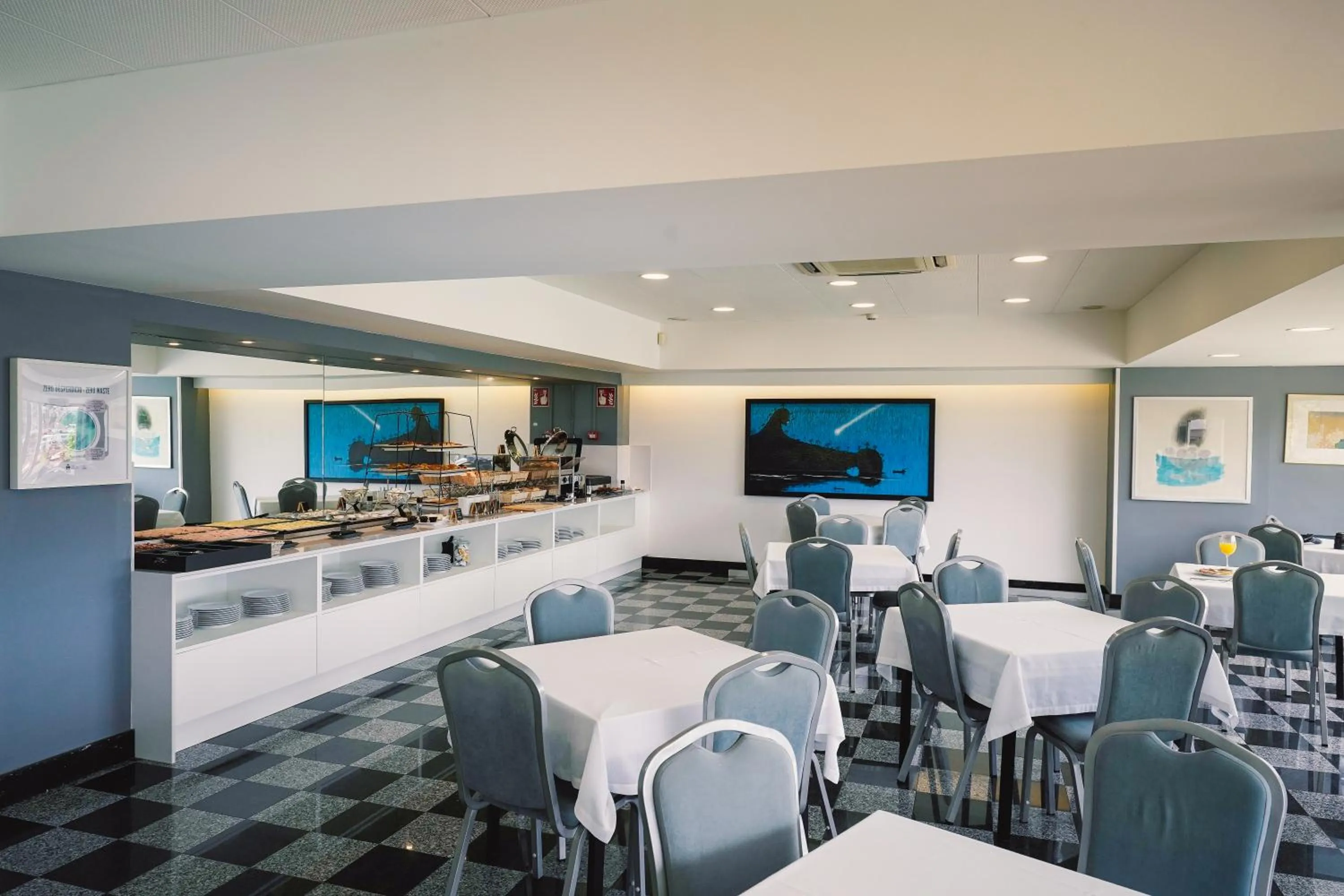 Breakfast in Hotel Avenida