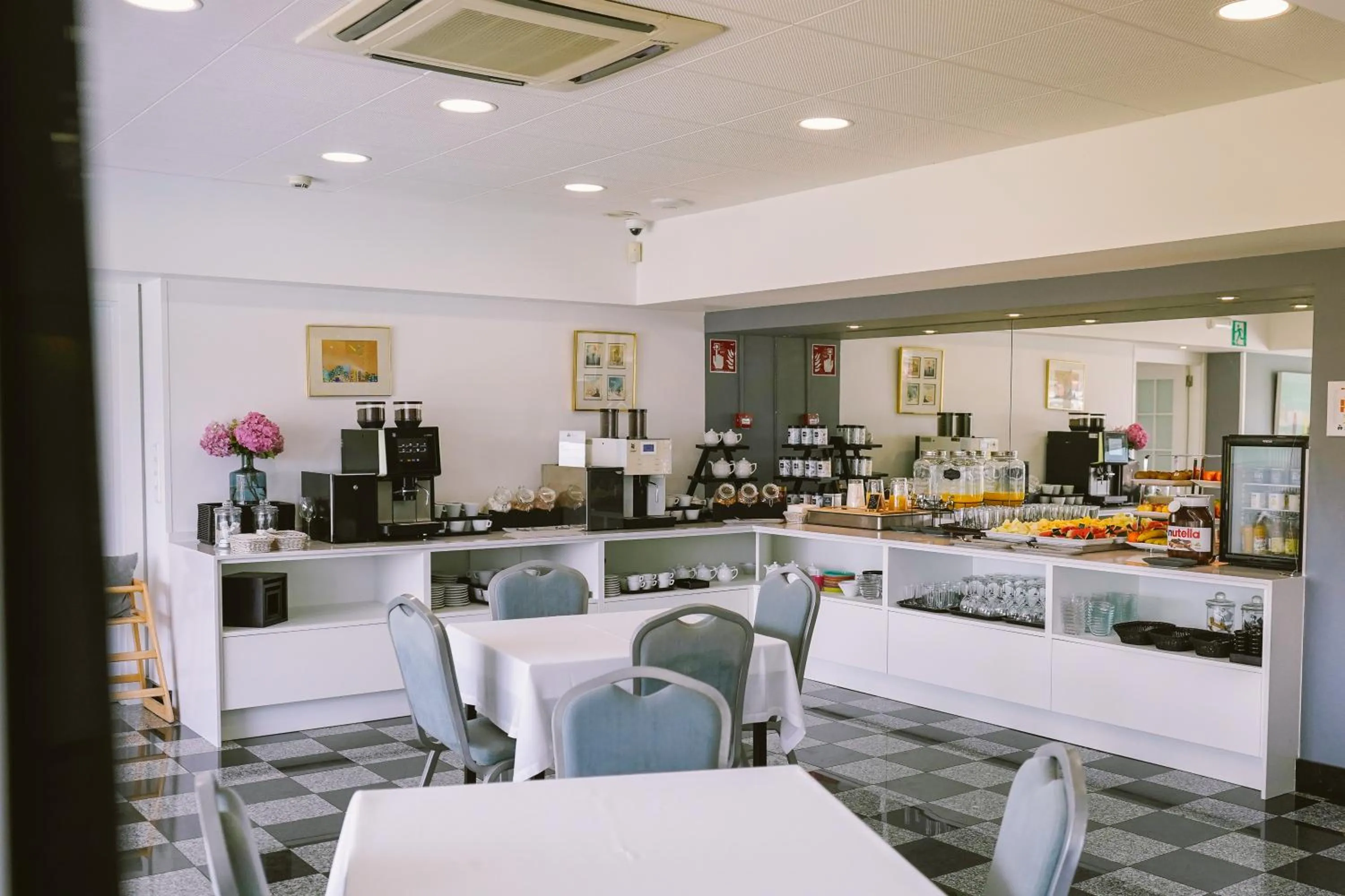 Breakfast in Hotel Avenida