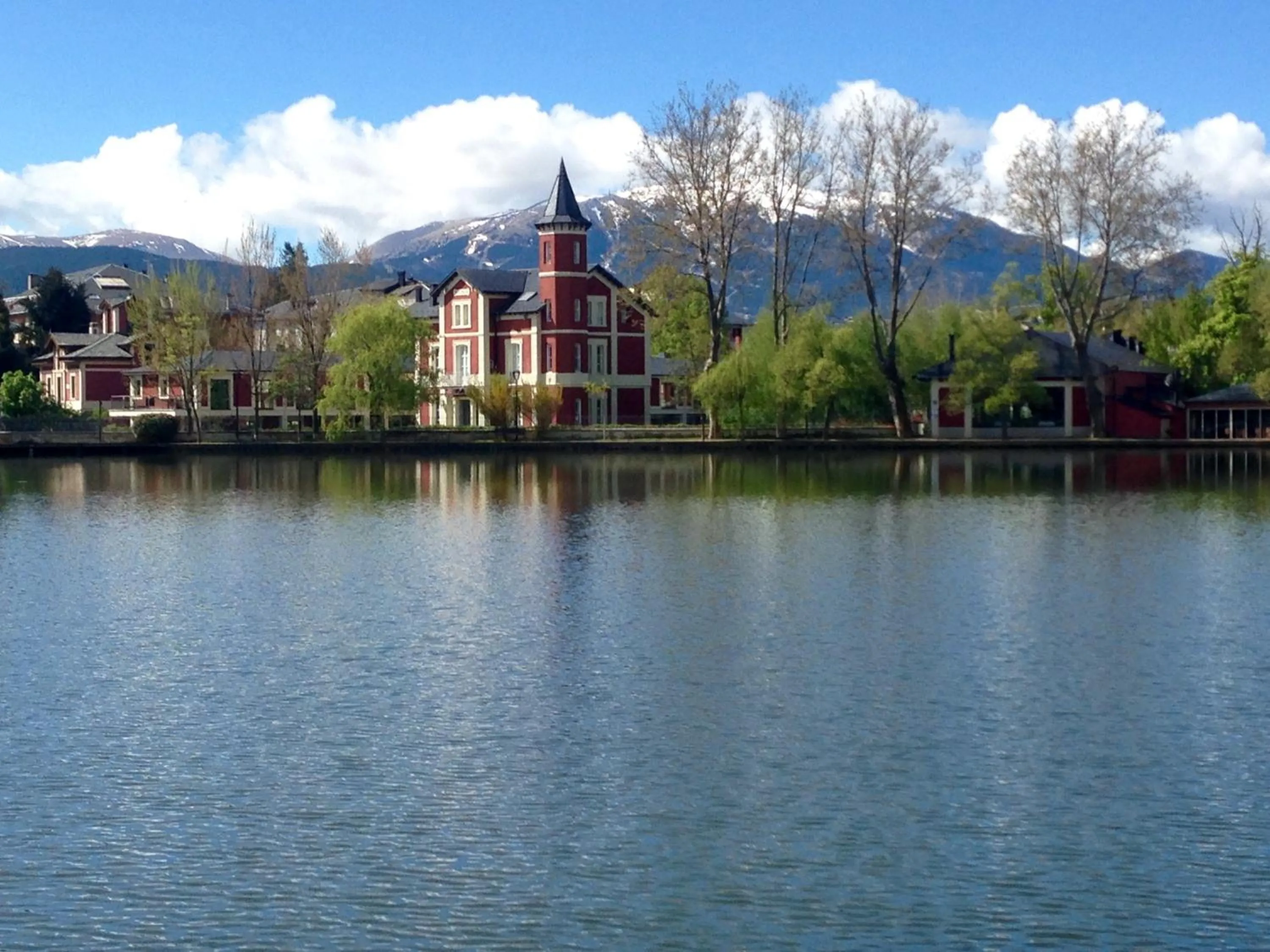 Facade/entrance in Hotel Villa Paulita