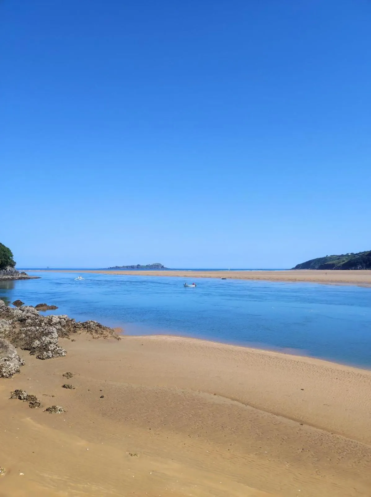 Beach in Hotel Ibaigune