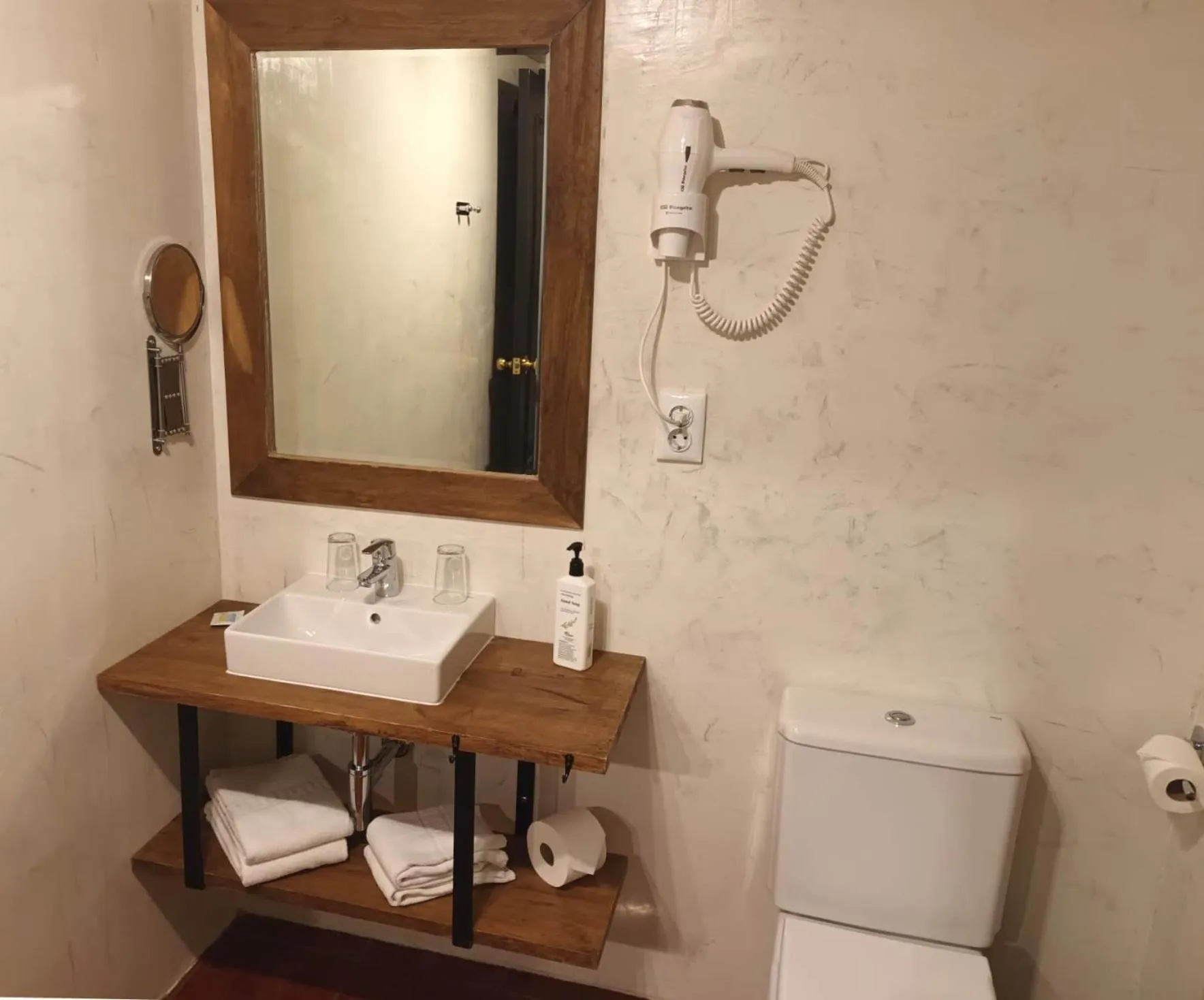 Bathroom in Hotel San Francisco