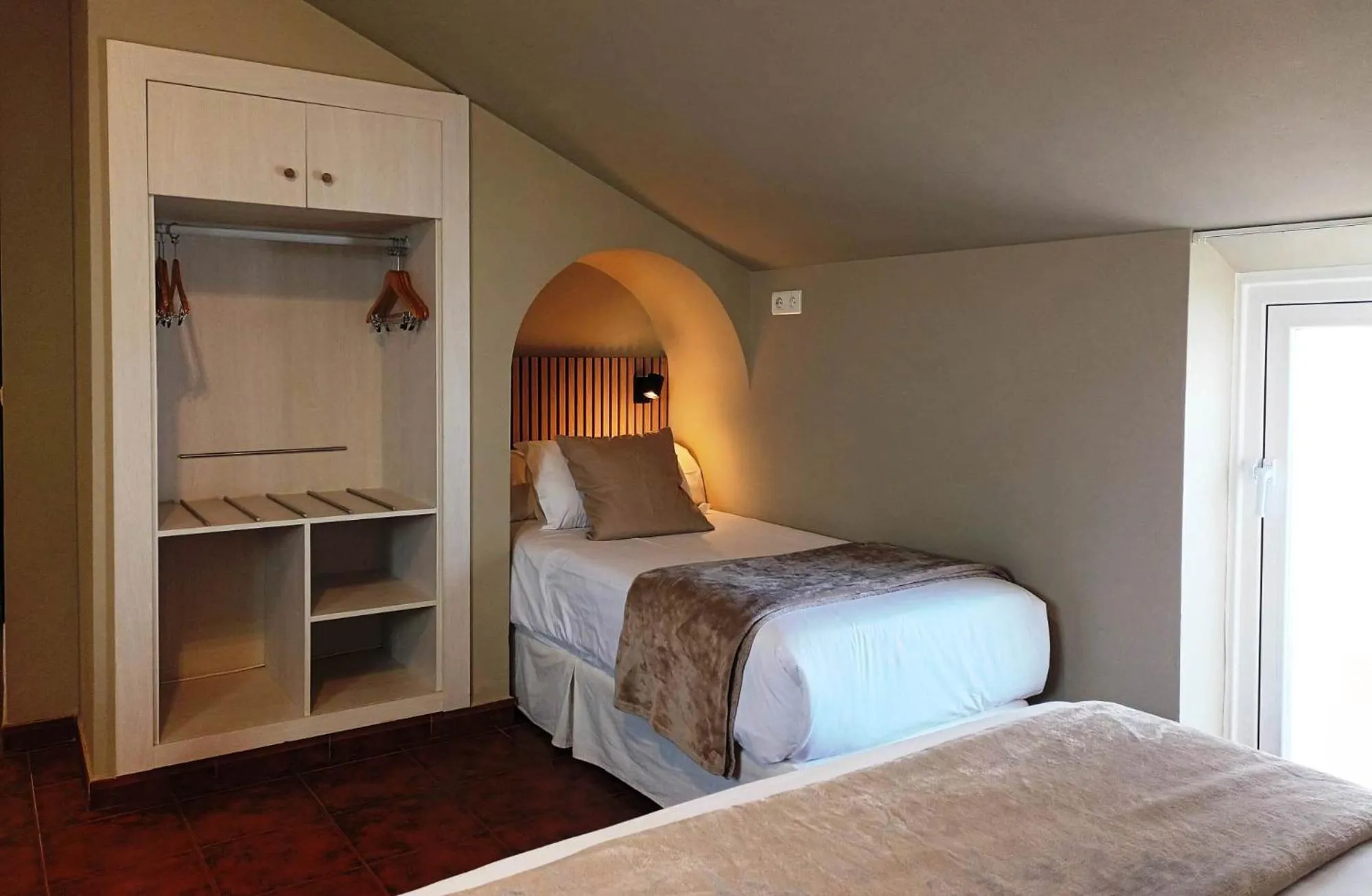 Photo of the whole room, Bed in Hotel San Francisco