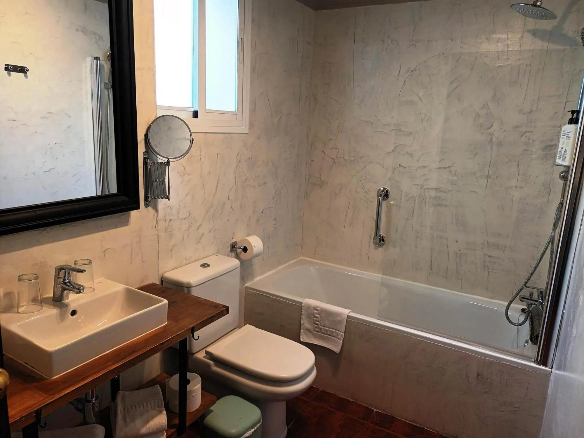 Bathroom in Hotel San Francisco