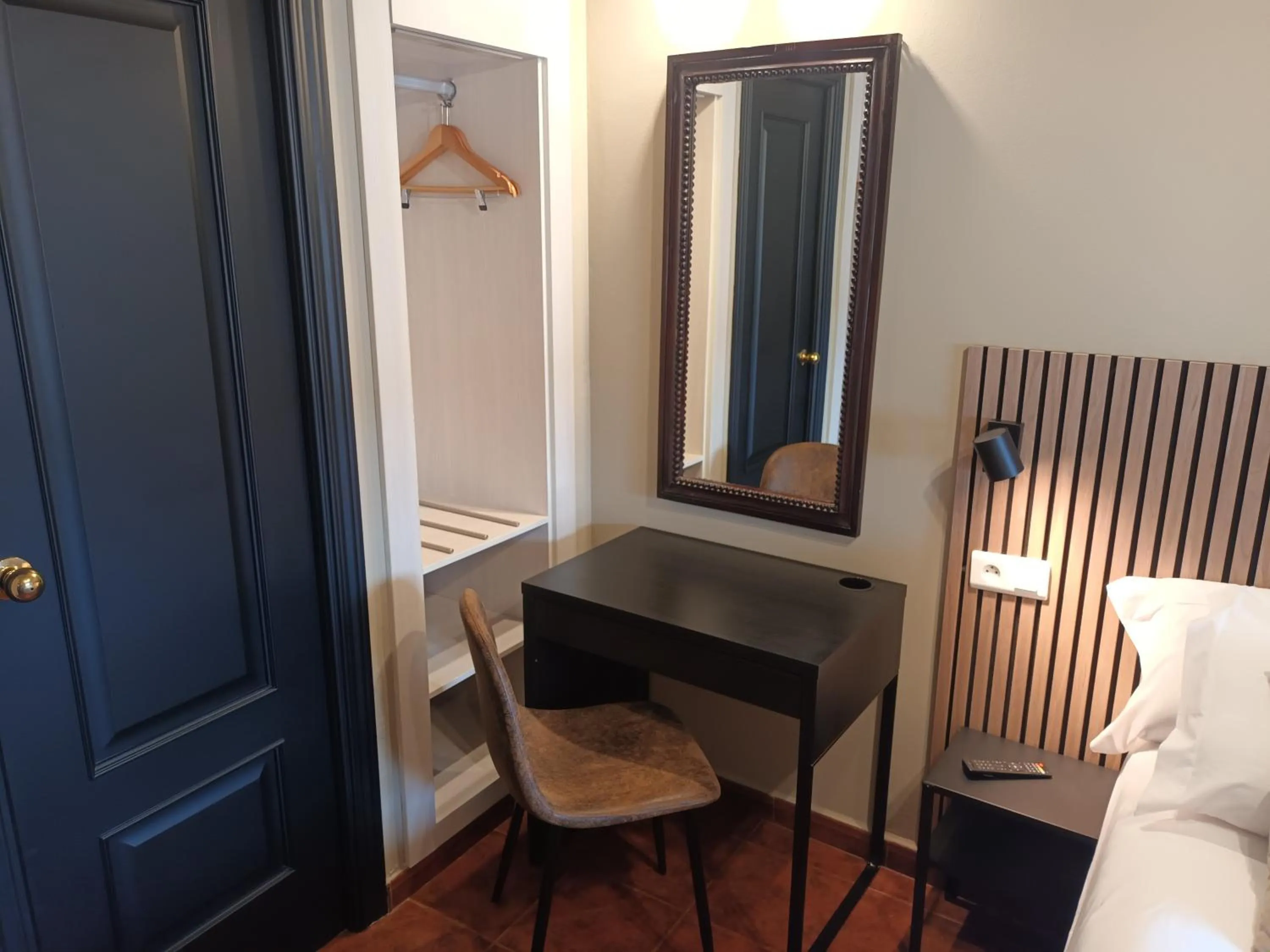 Property building in Hotel San Francisco