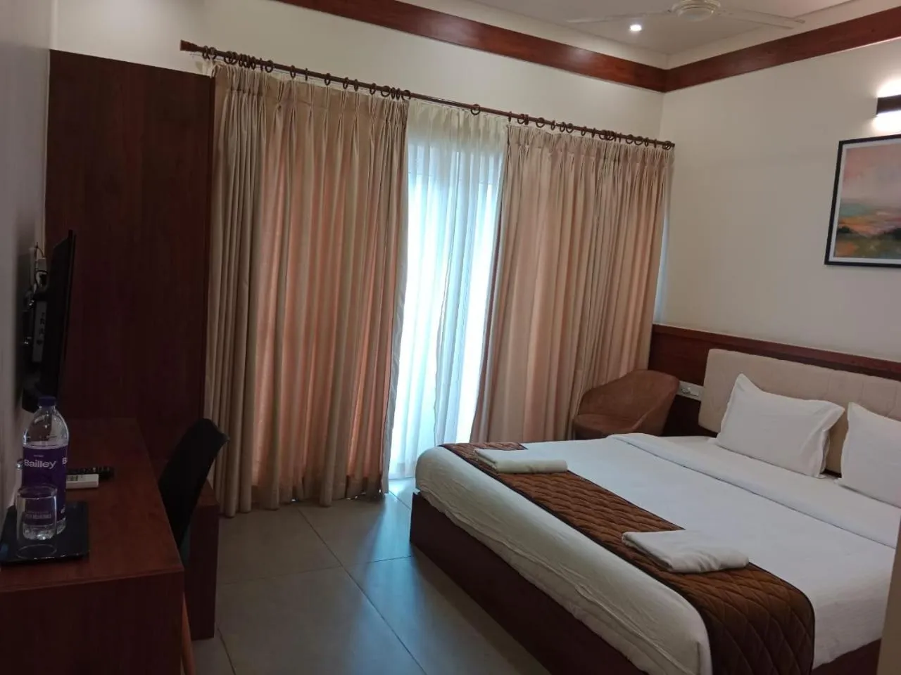 Bed in Royalton Residency