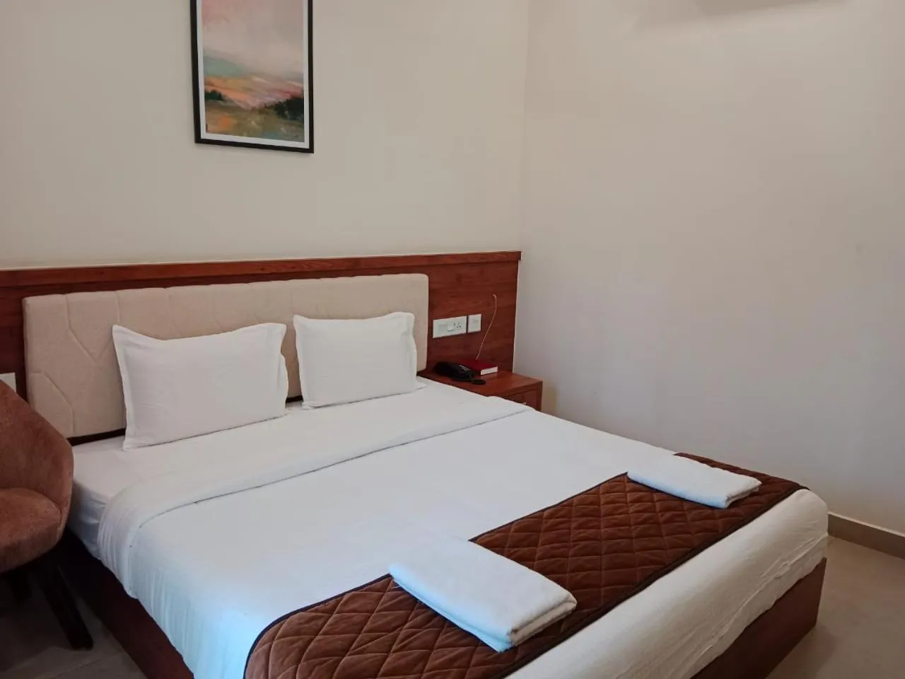 Bedroom, Bed in Royalton Residency