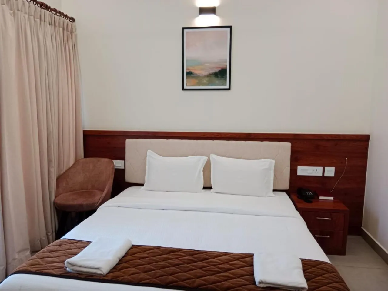 Bedroom, Bed in Royalton Residency