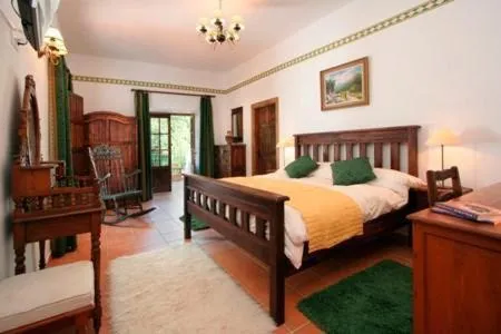 Photo of the whole room, Bed in Molino Cuatro Paradas