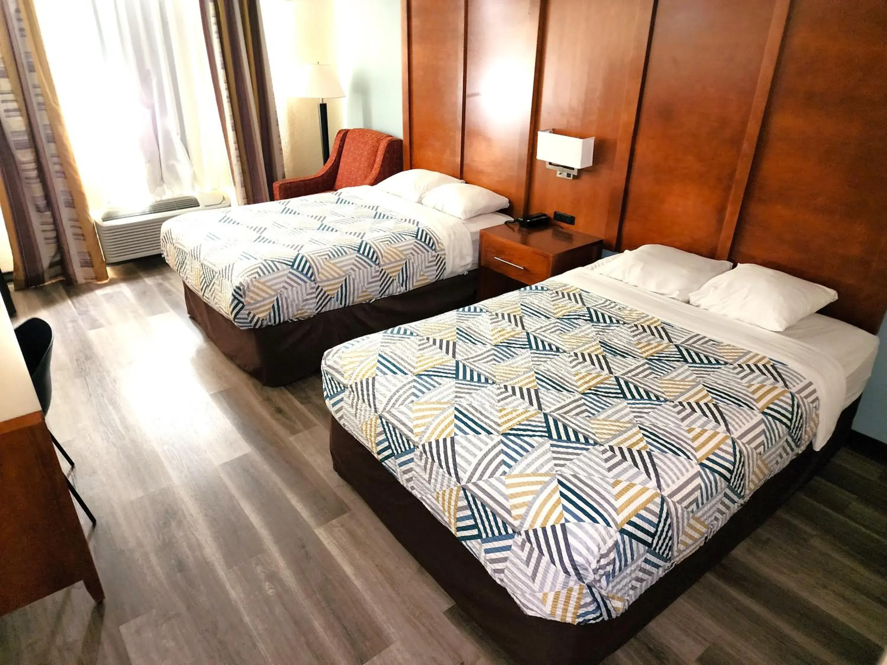 Quadruple Room with Bathroom in Suites Catonsville MD Baltimore West Quadruple Room with Bathroom in Suites Catonsville MD Baltimore West