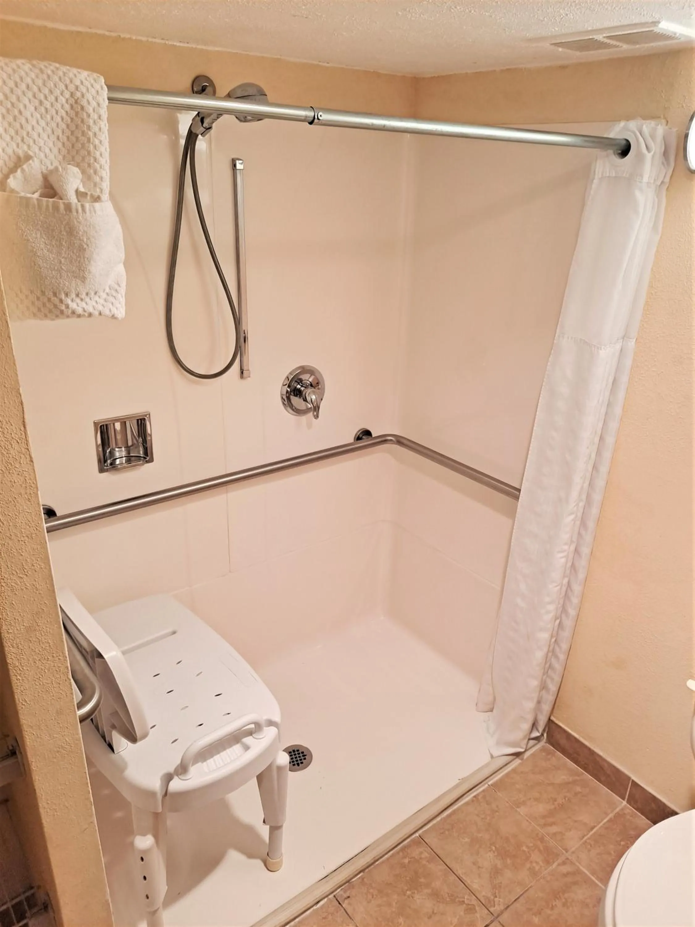 Shower in Suites Catonsville MD Baltimore West