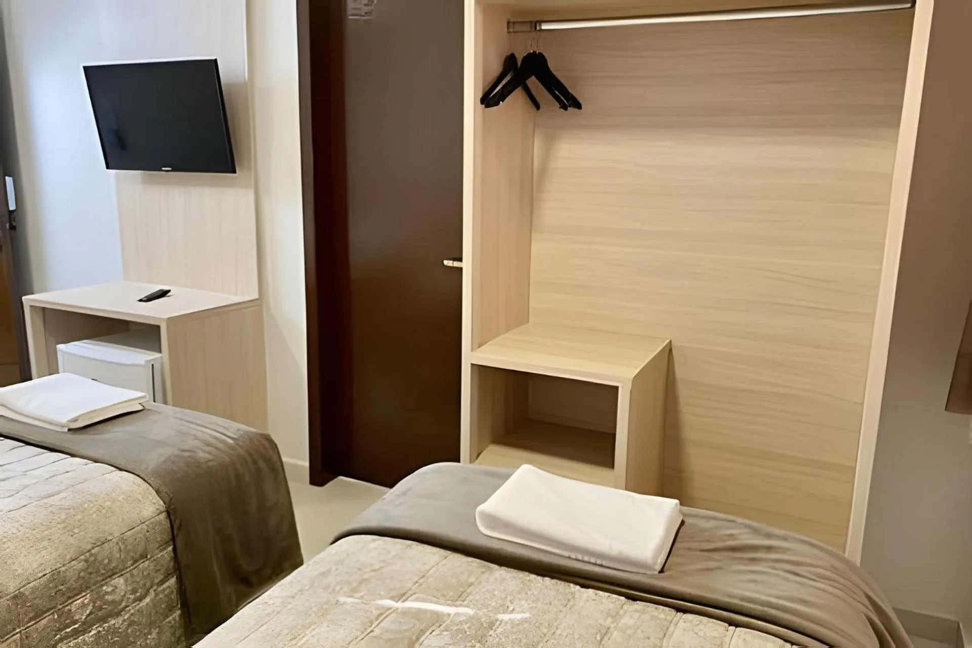 Bedroom, Bed in Edifício Shalfa