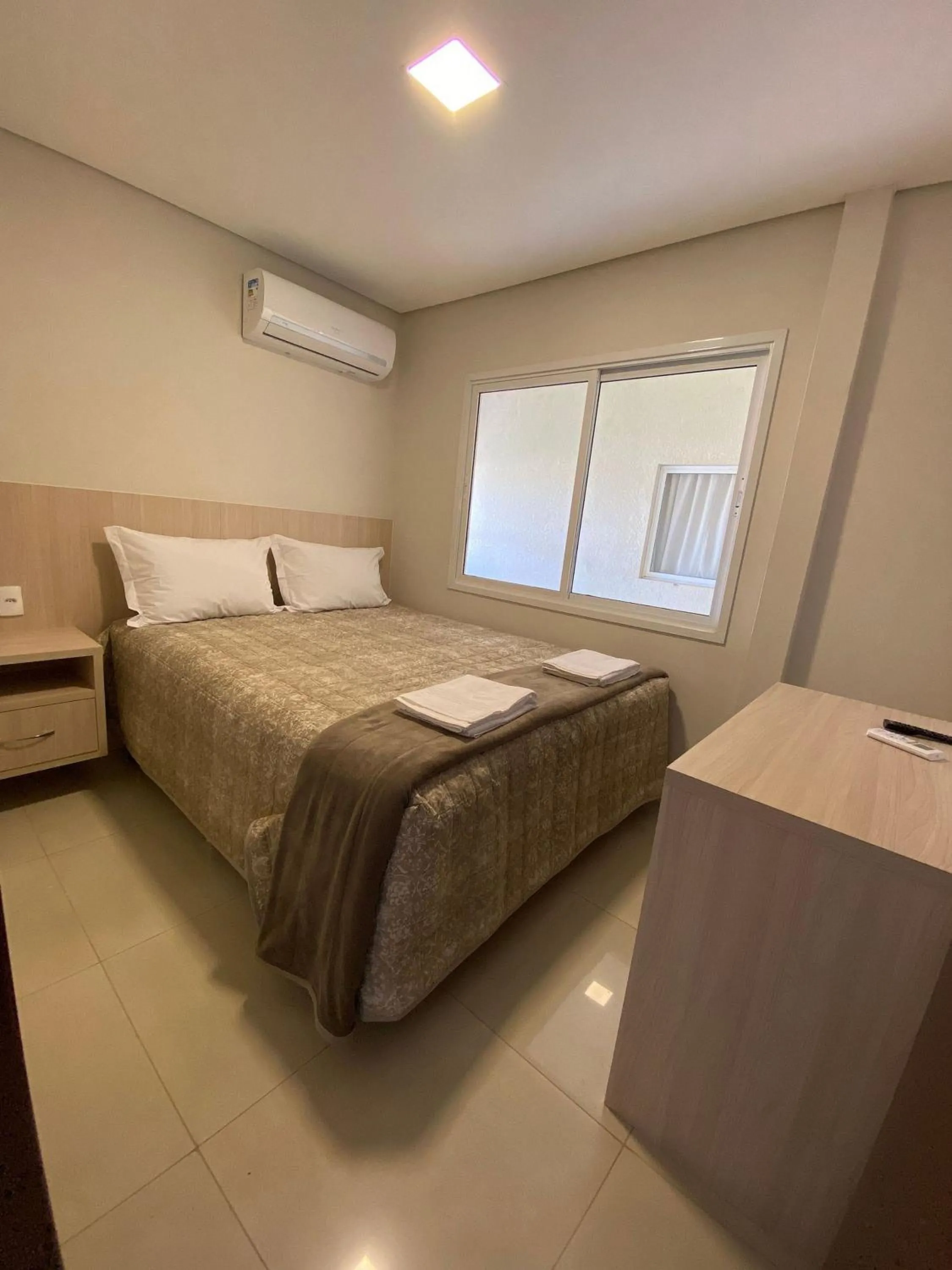 Bedroom, Bed in Edifício Shalfa