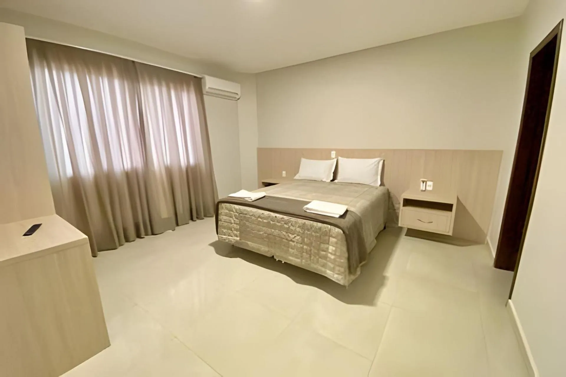 Bedroom, Bed in Edifício Shalfa