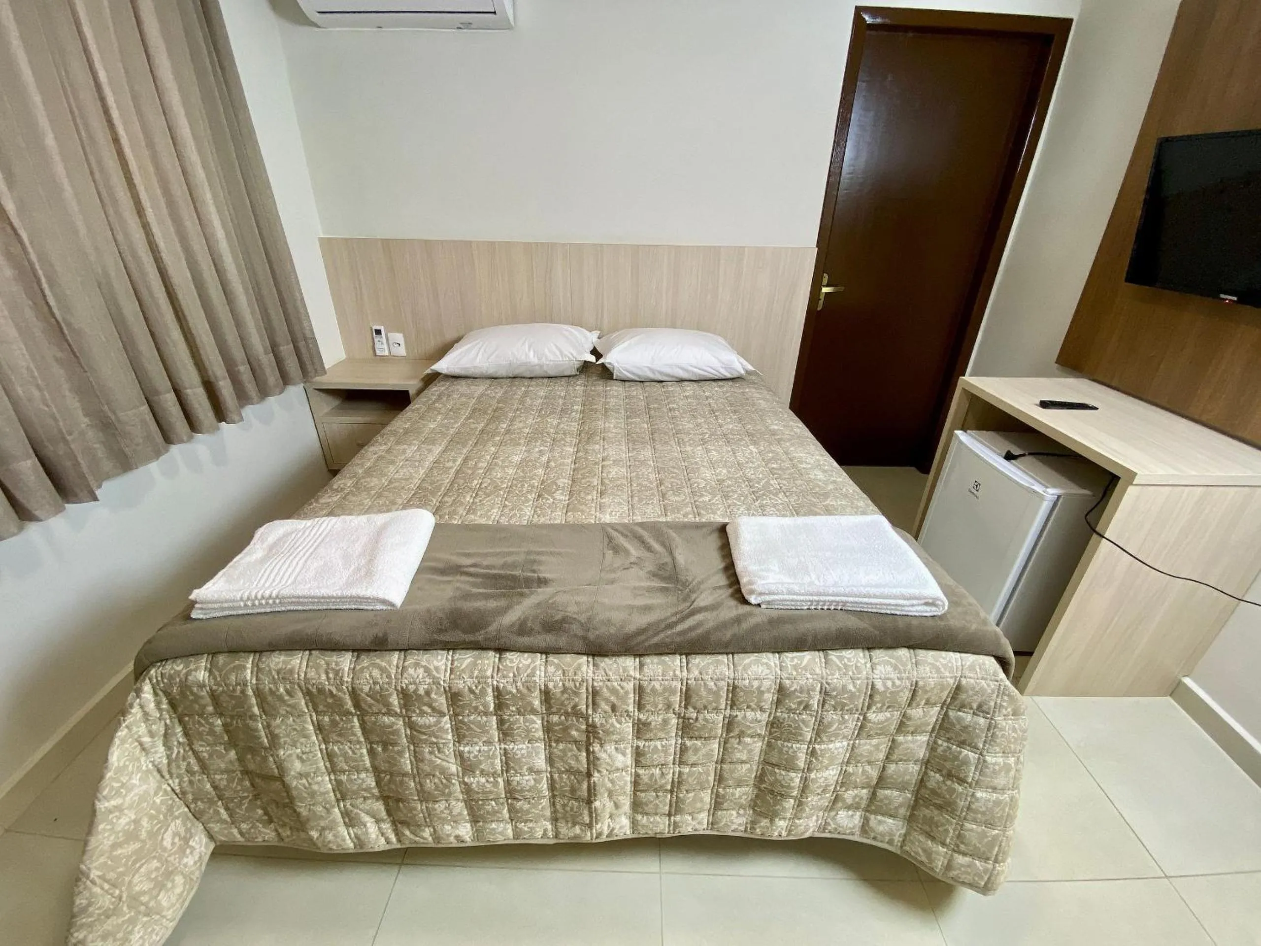 Bedroom, Bed in Edifício Shalfa