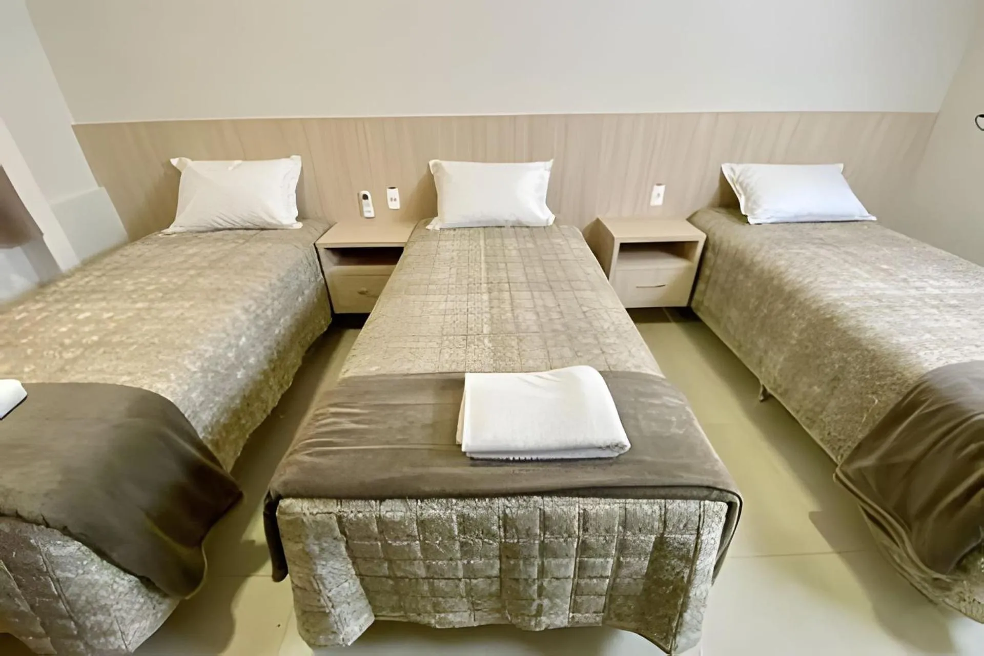 Bedroom, Bed in Edifício Shalfa